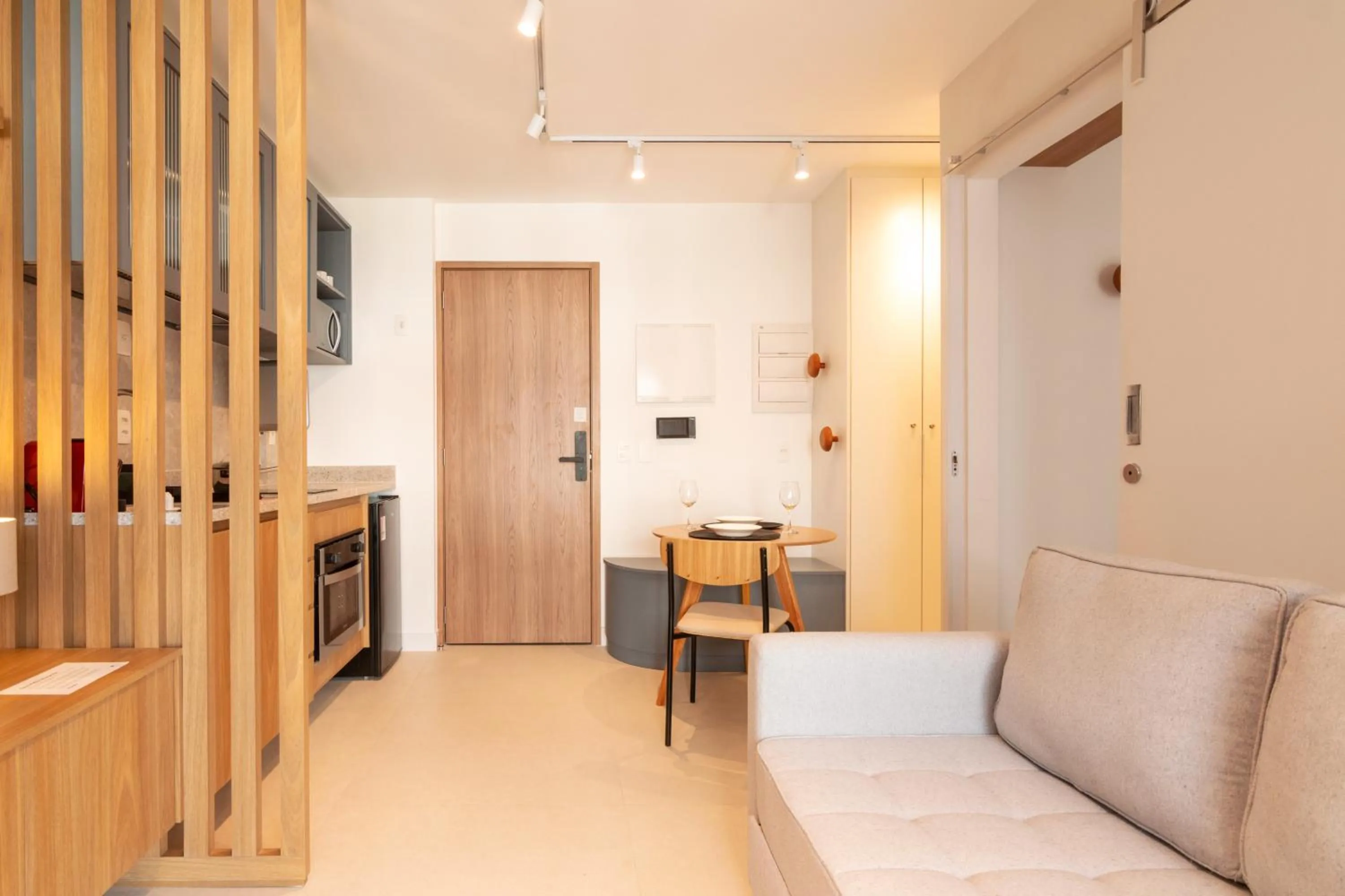 Day in Charlie Flora Jardim Botânico