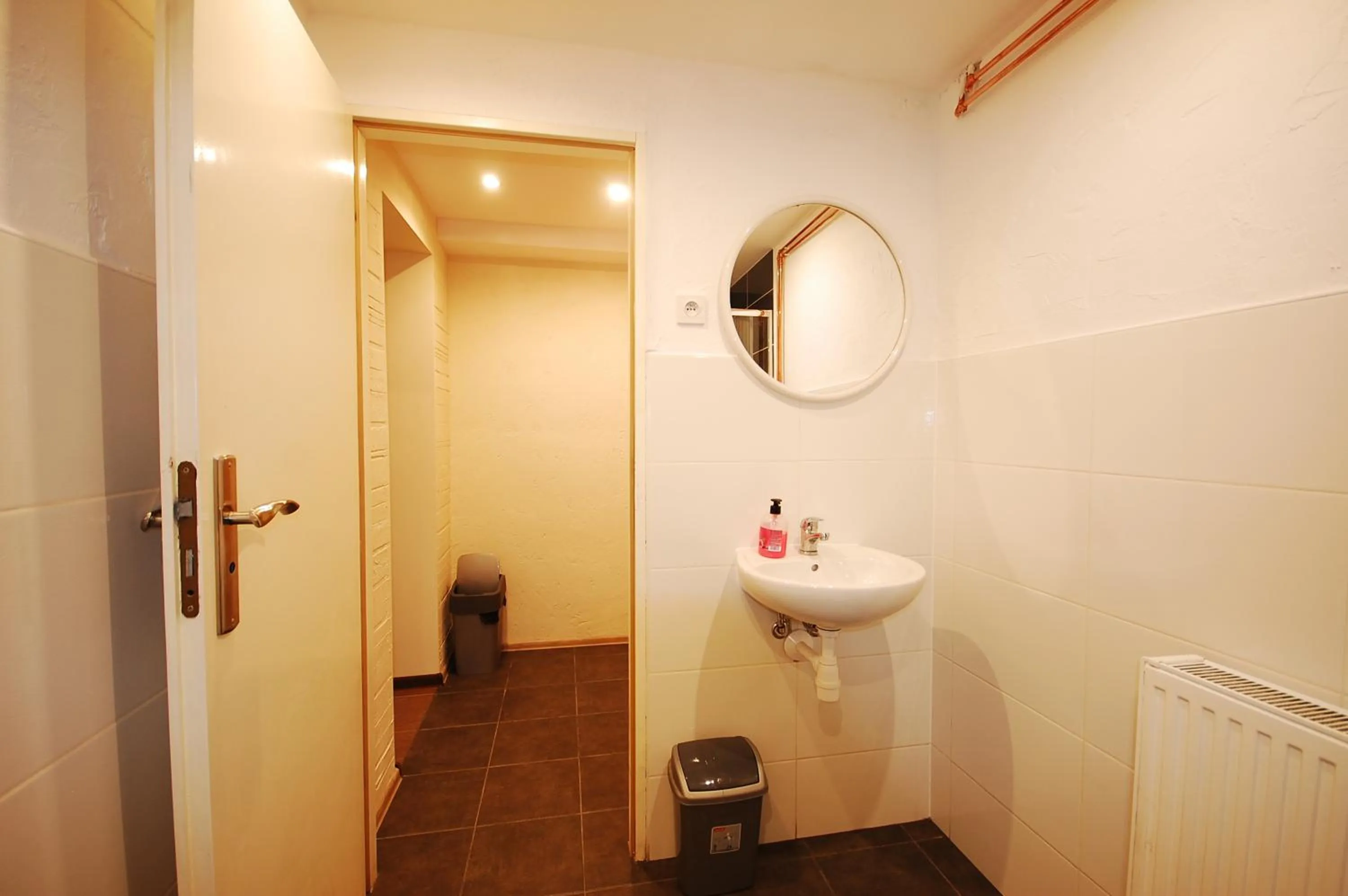 Other in Hipnotic B&B