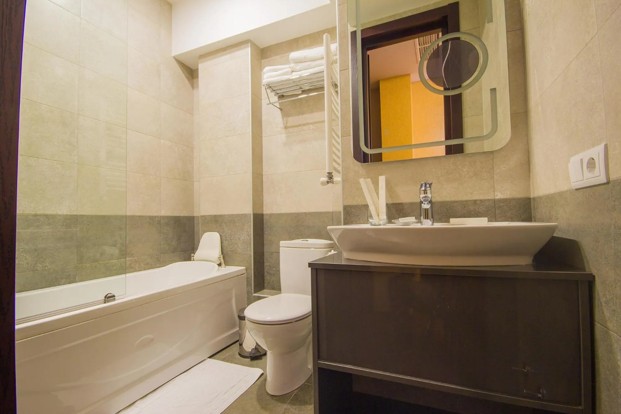 Toilet in Marionn Hotel