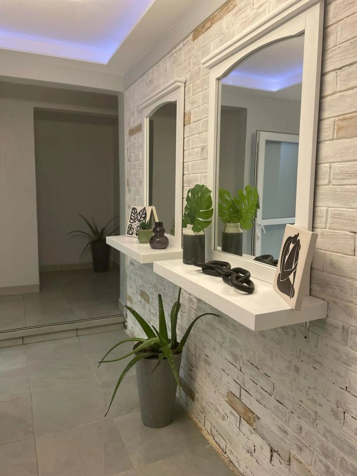 Ayari Bed & Breakfast