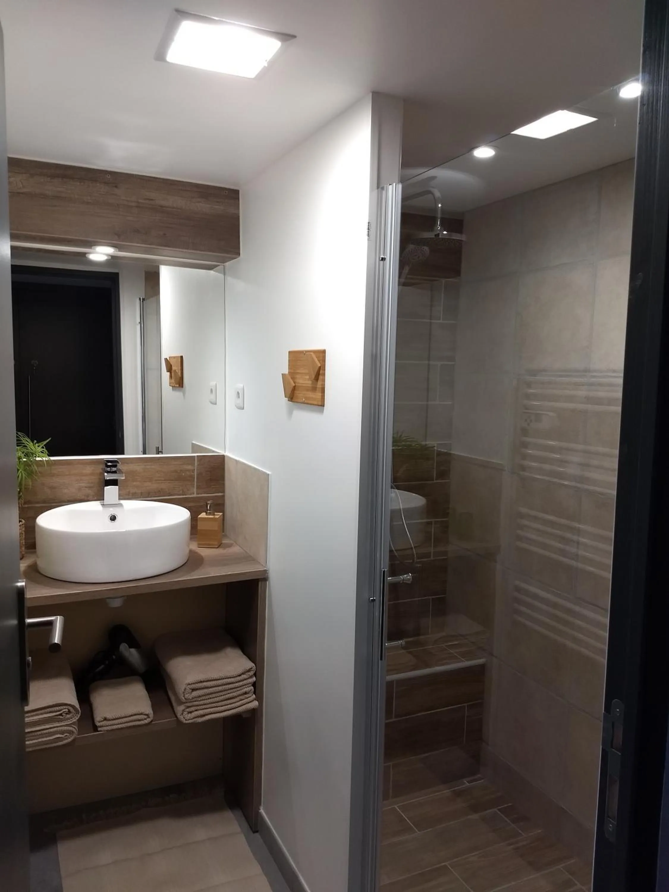 Shower in Les Terrasses de Valensole