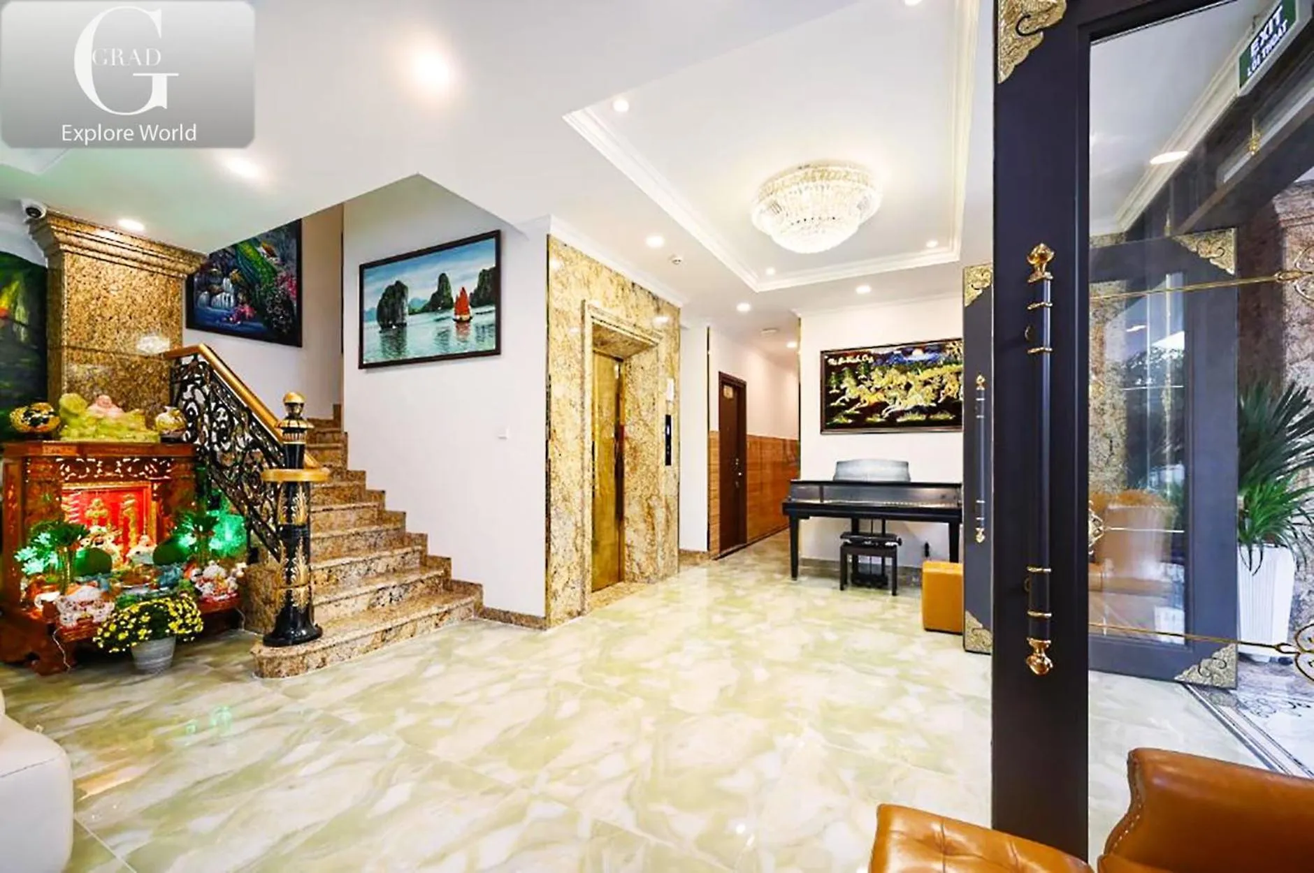 TV and multimedia in Ly Ly Hotel 2