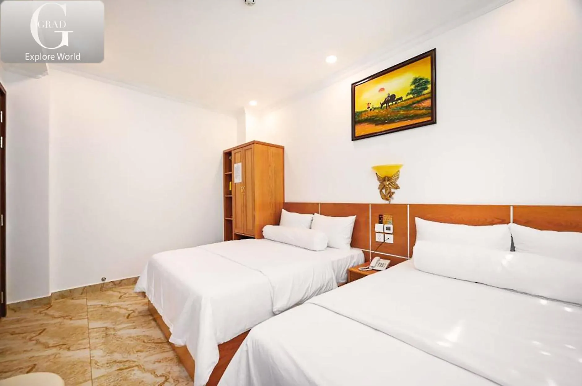 Bed in Ly Ly Hotel 2