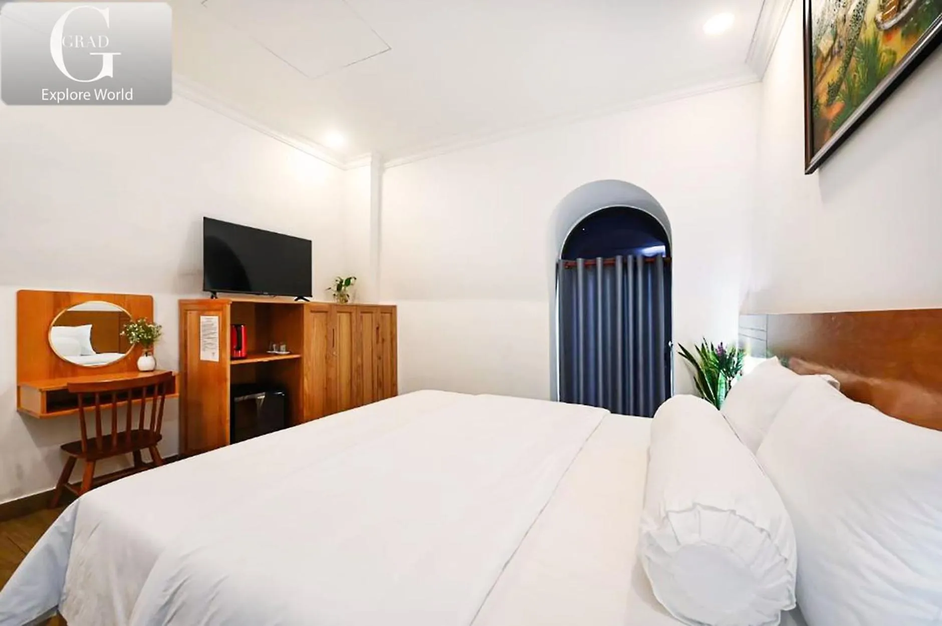 Bed in Ly Ly Hotel 2