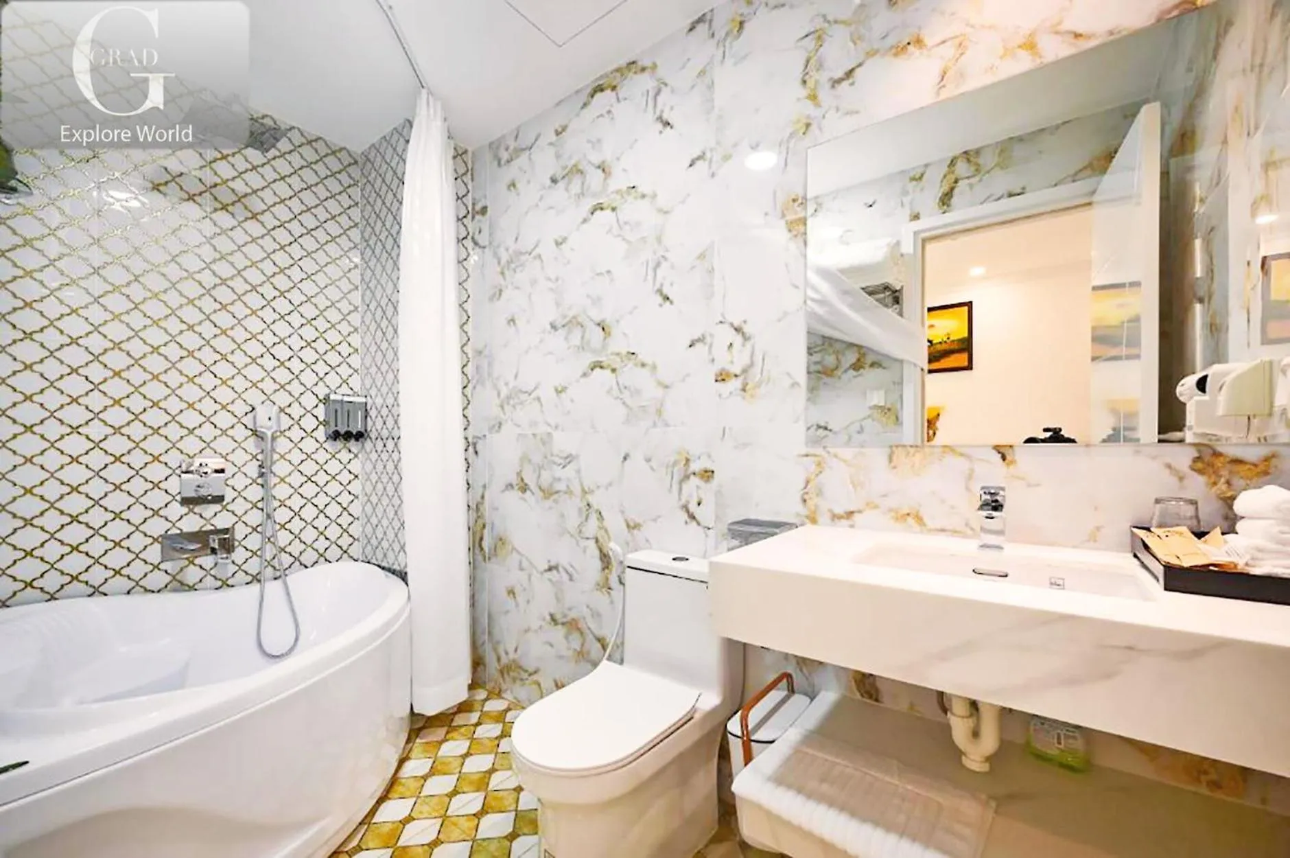 Toilet in Ly Ly Hotel 2