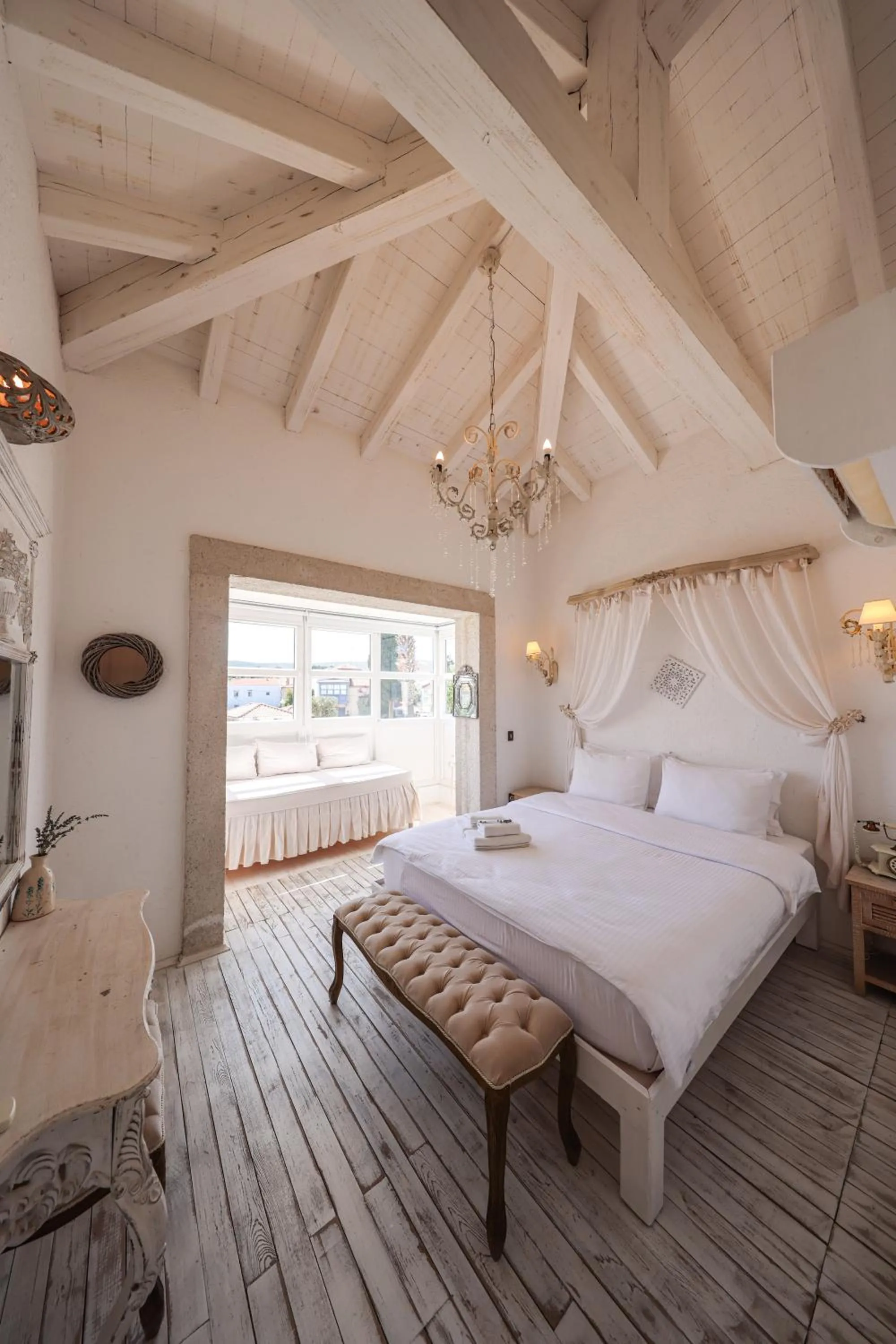 Bed in Pera Alaçatı