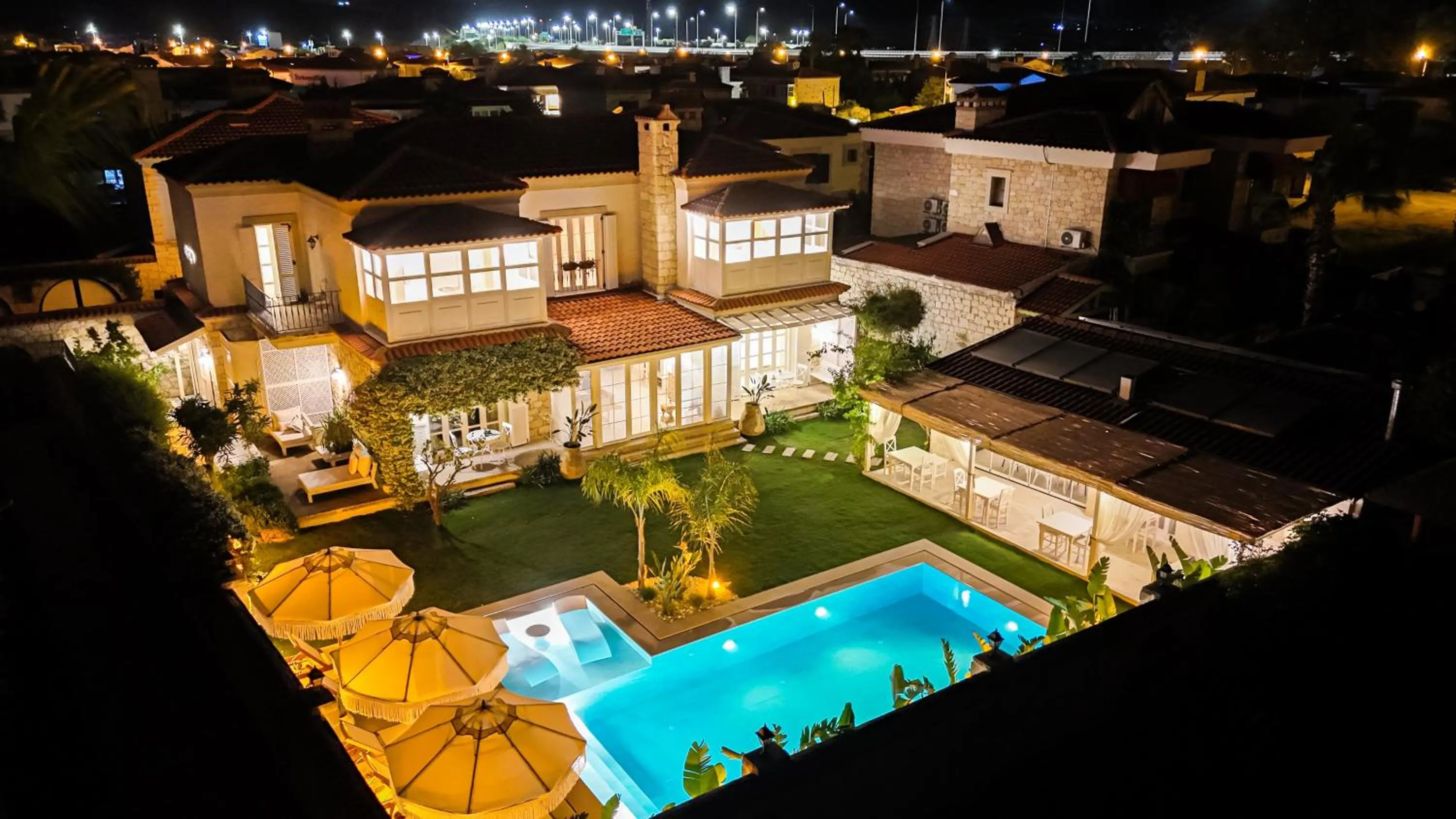 Property building in Pera Alaçatı