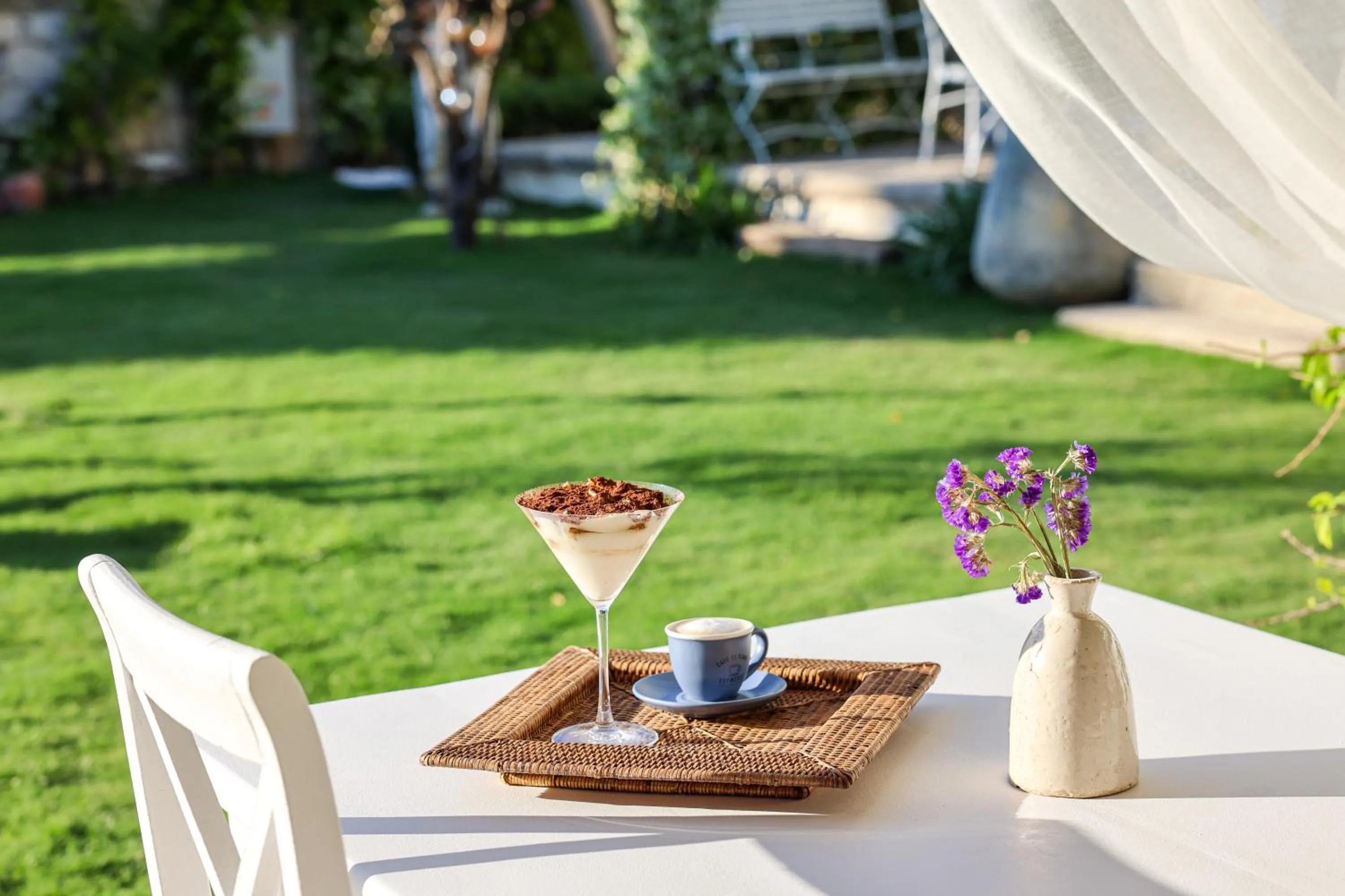 Food and drinks in Pera Alaçatı