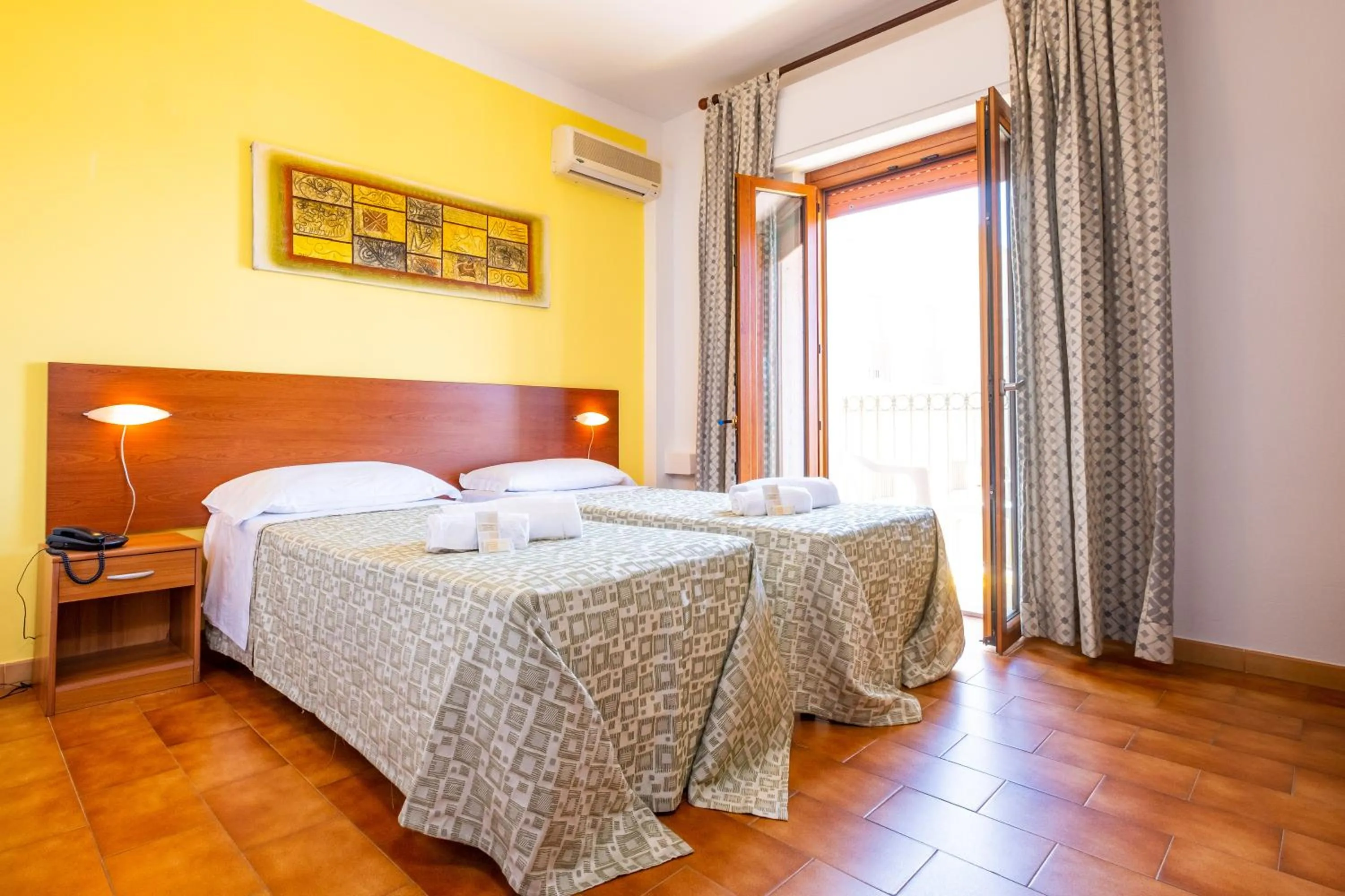 Photo of the whole room in Hotel Il Gabbiano