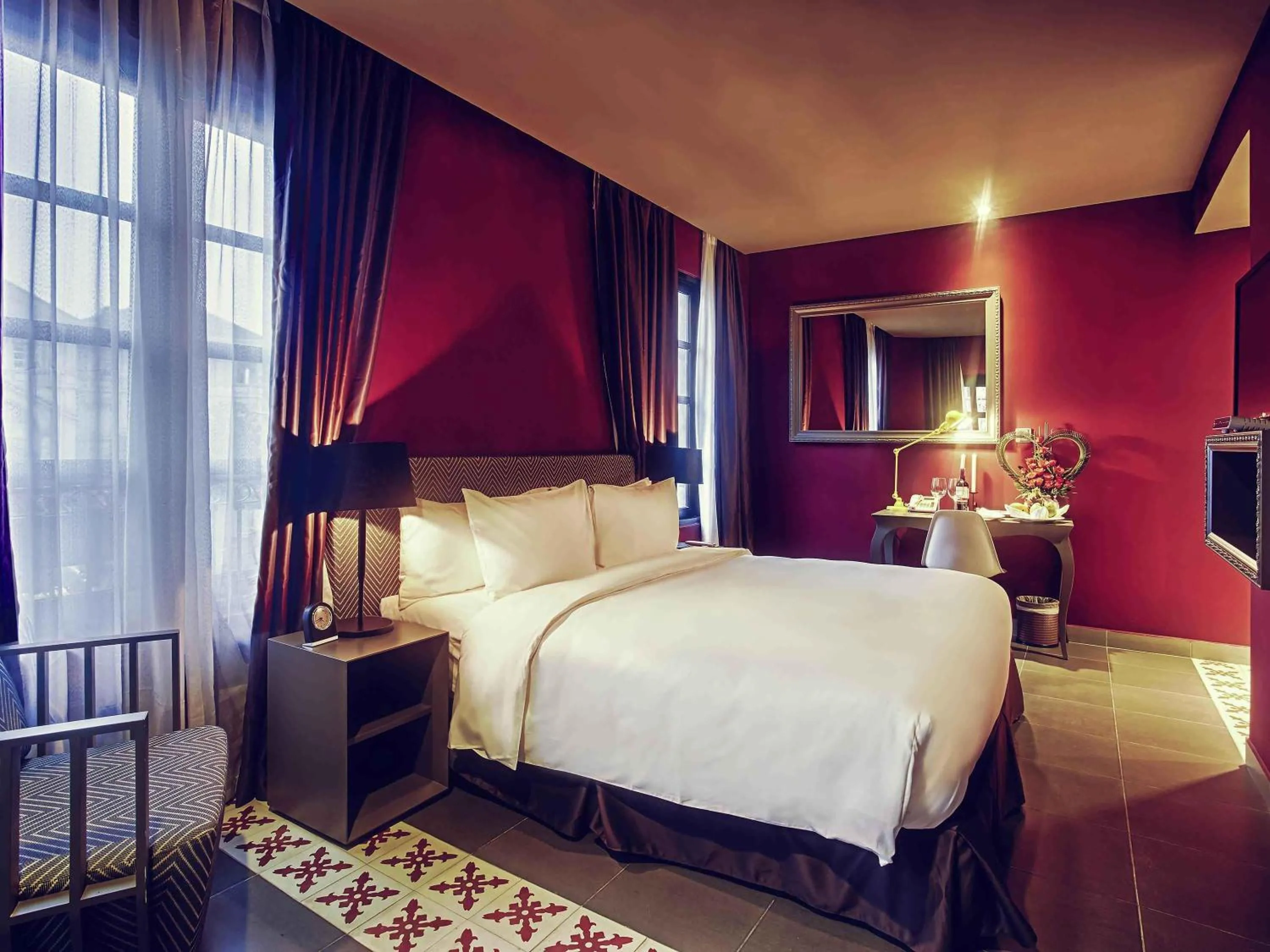 Bedroom, Bed in Mercure Danang French Village Bana Hills