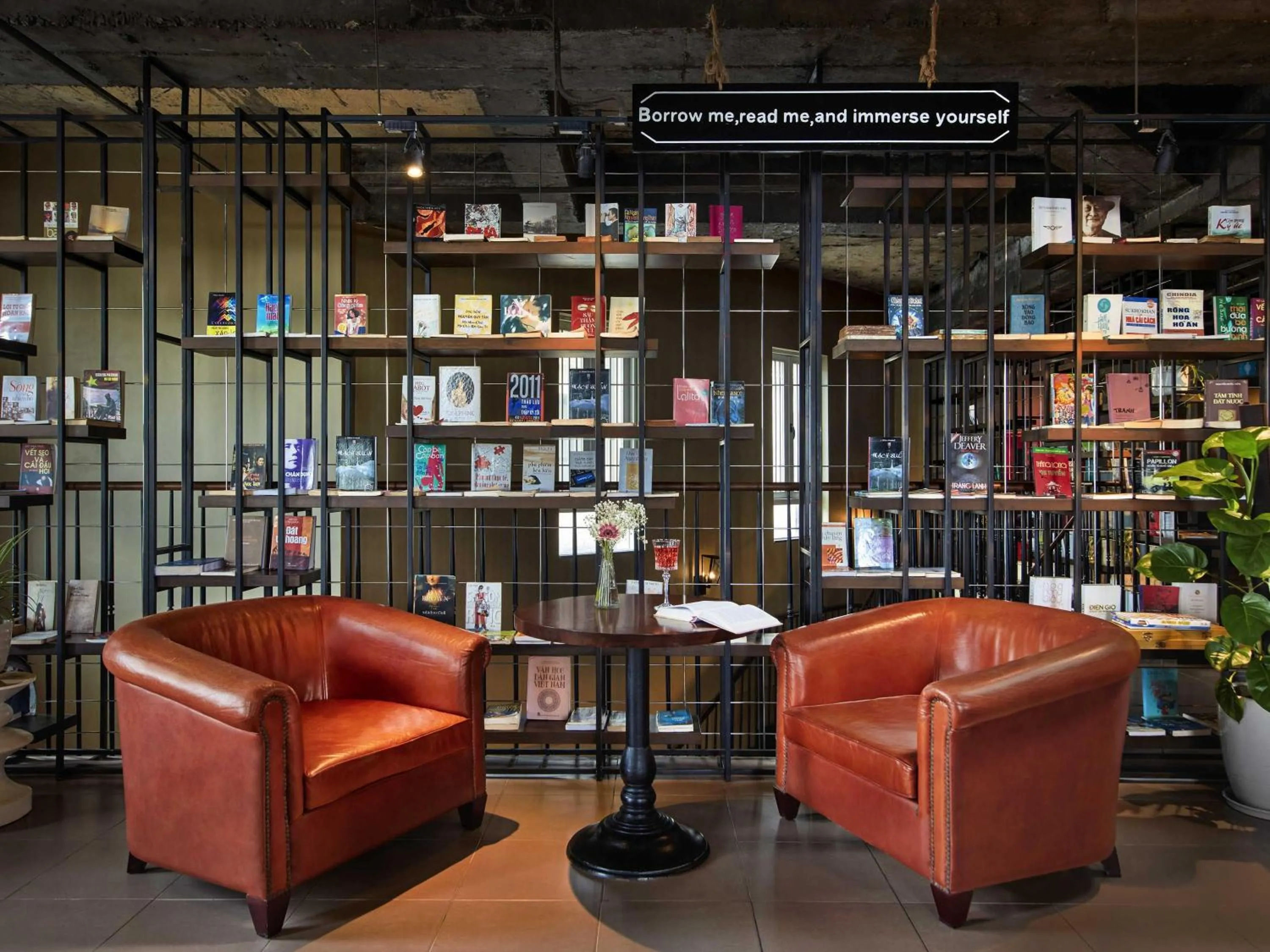 Lounge or bar in Mercure Danang French Village Bana Hills