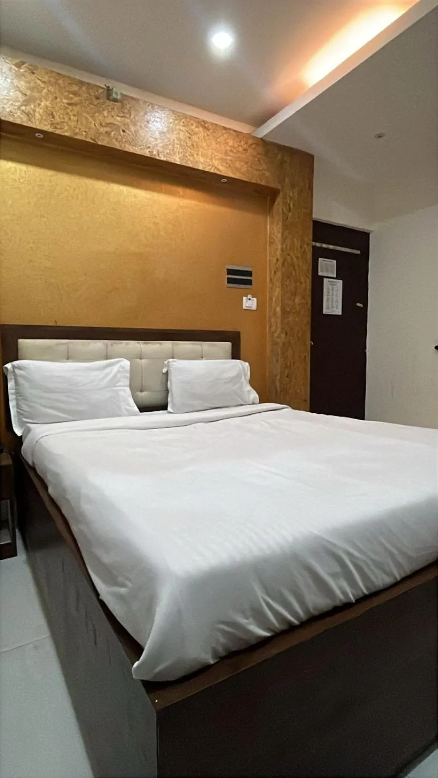 Hotel VentureInn Nxe ITER Khandagiri - Airport - Lingaraj Temple