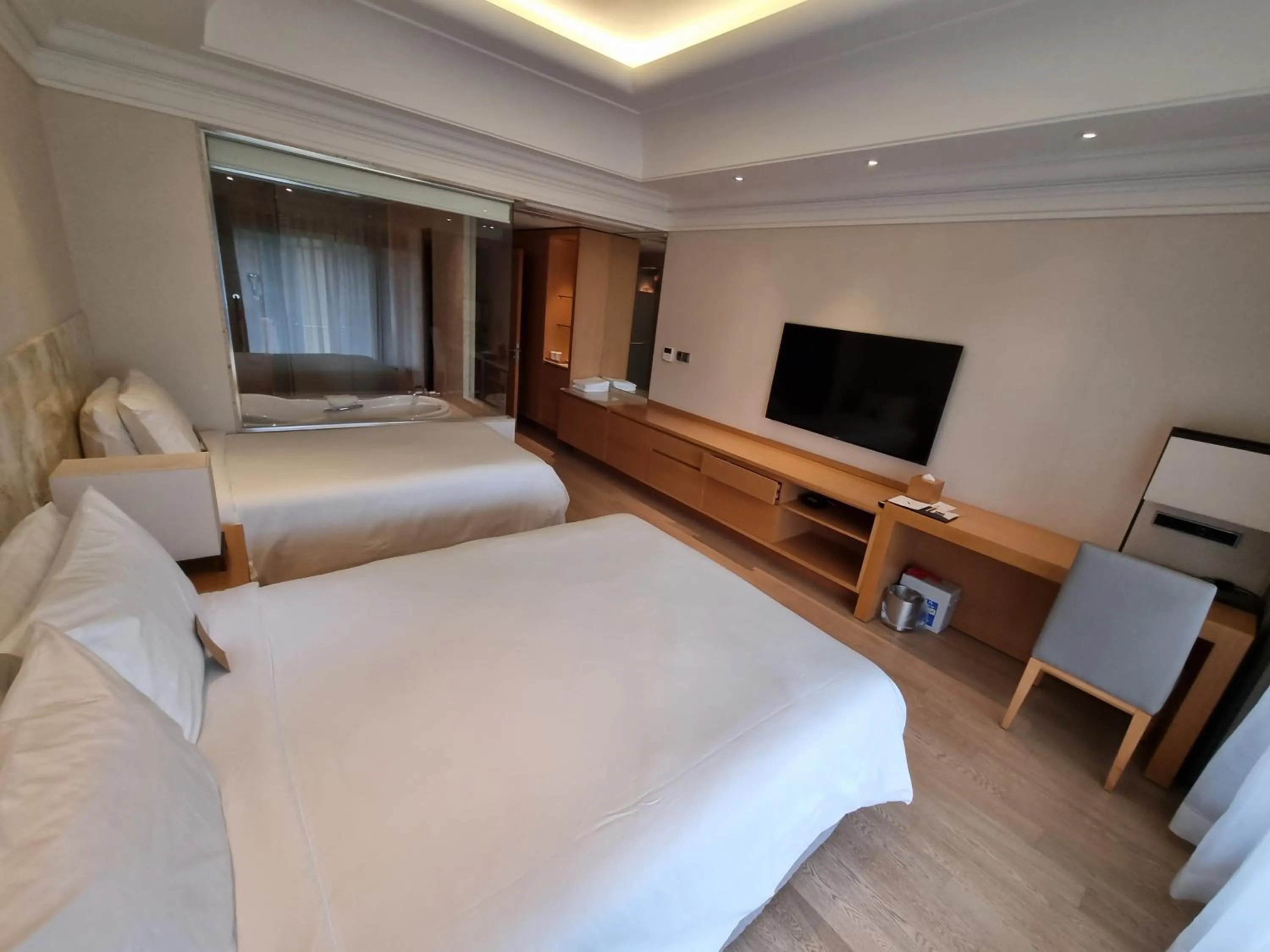 Bed in Pinegrove Hotel