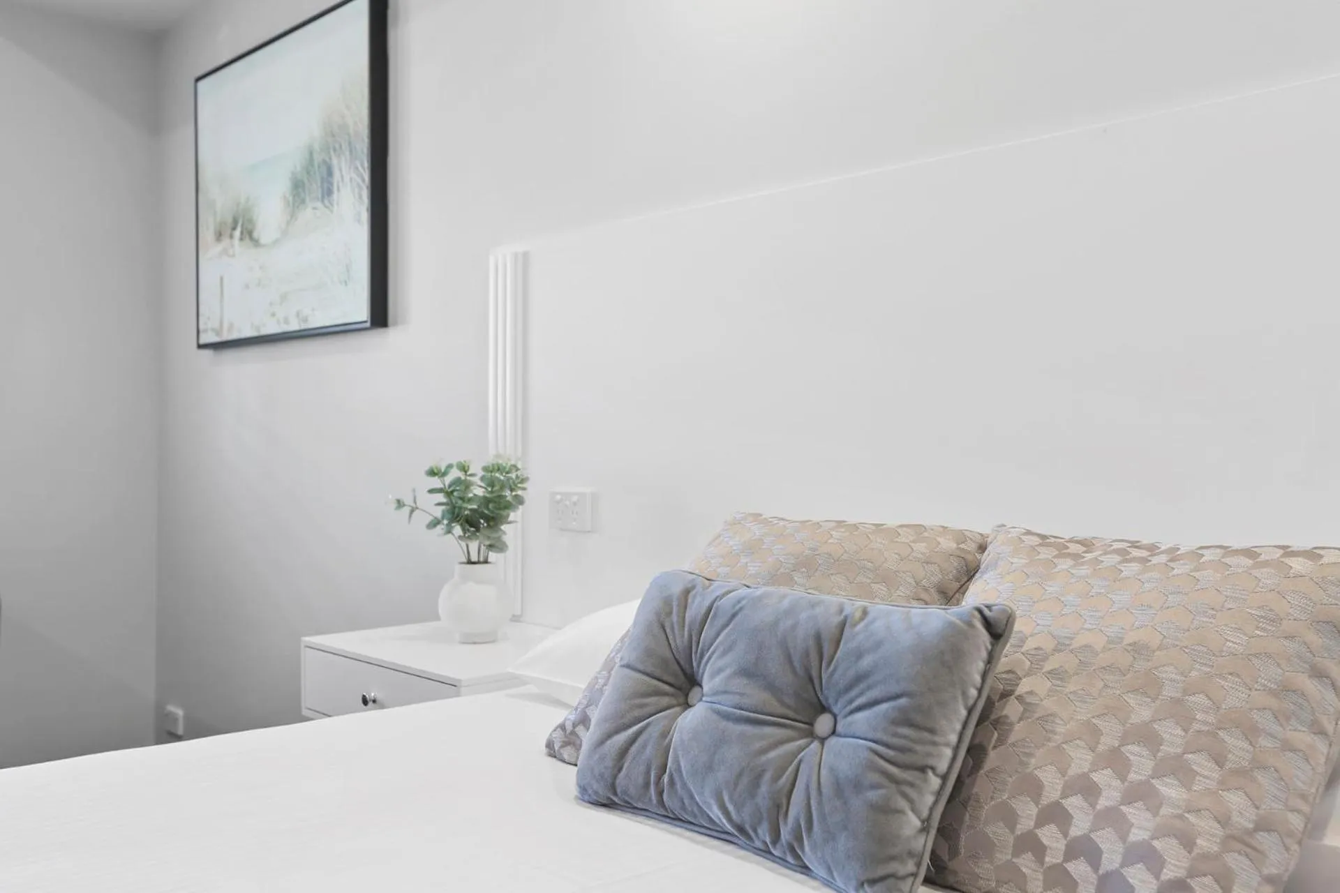 Bed in Shellharbour Village Motel