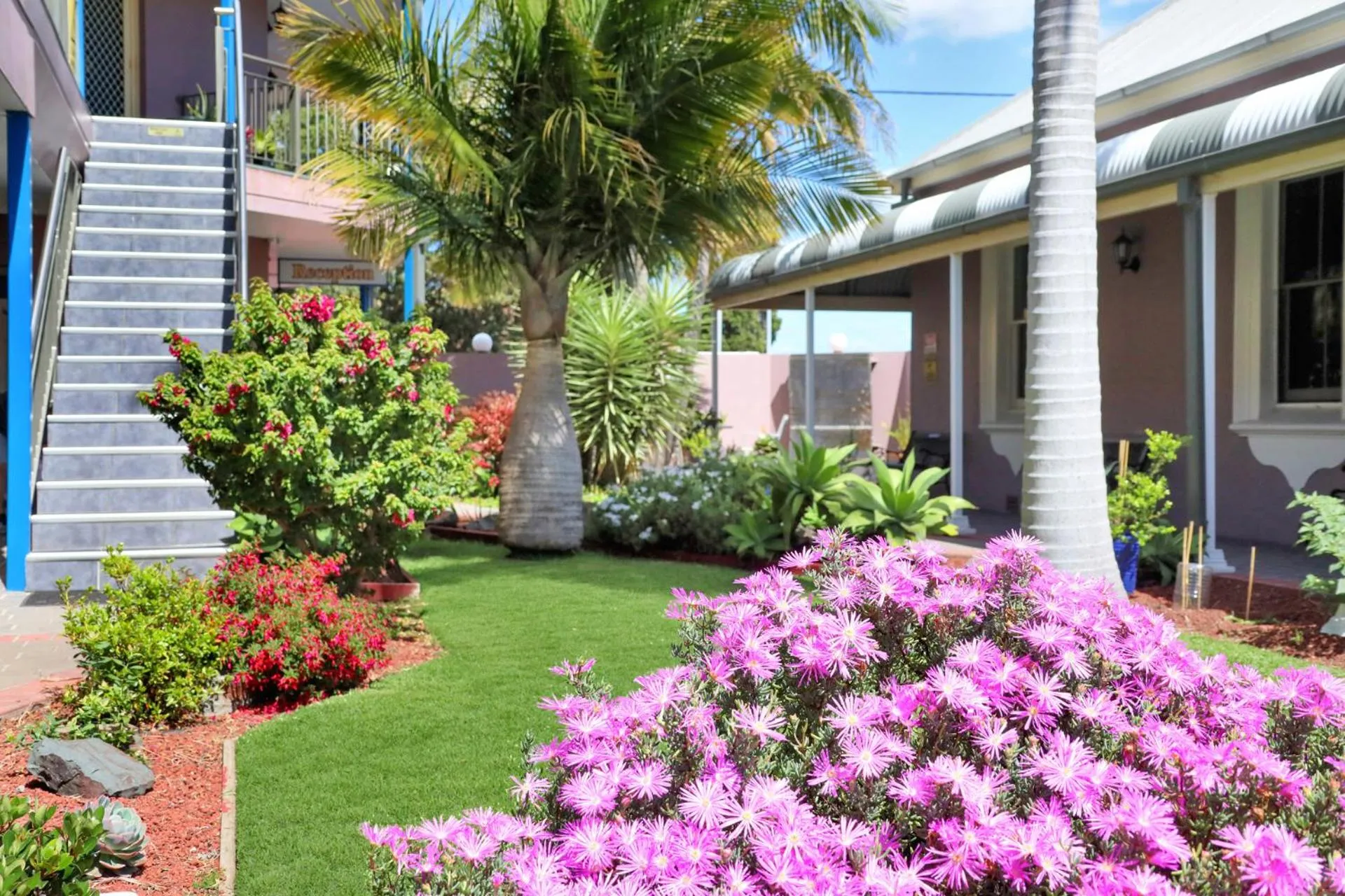 Patio in Shellharbour Village Motel