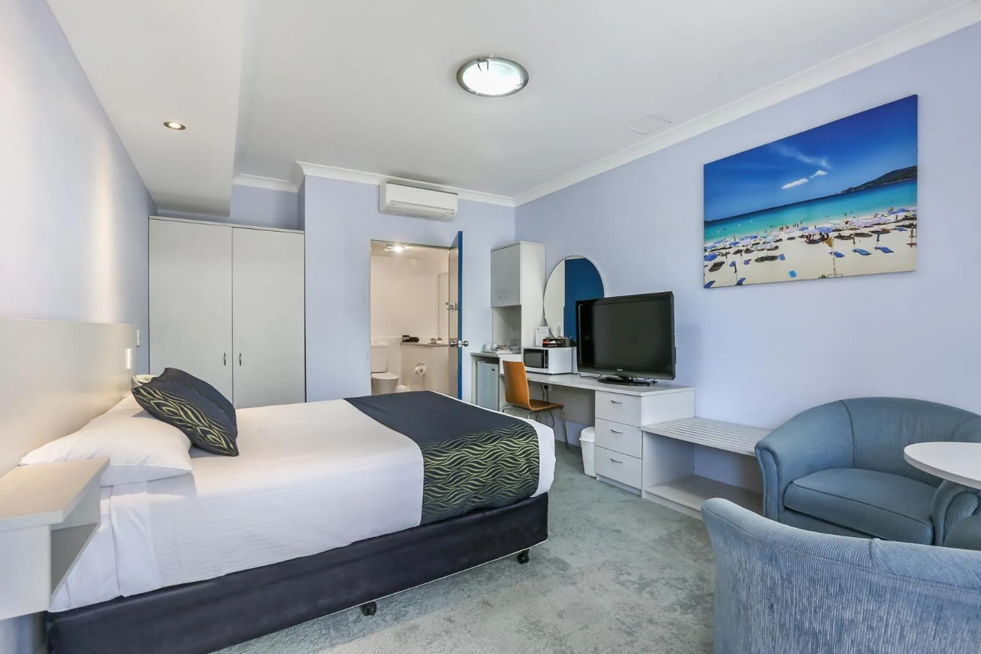 Photo of the whole room, Bed in Shellharbour Village Motel