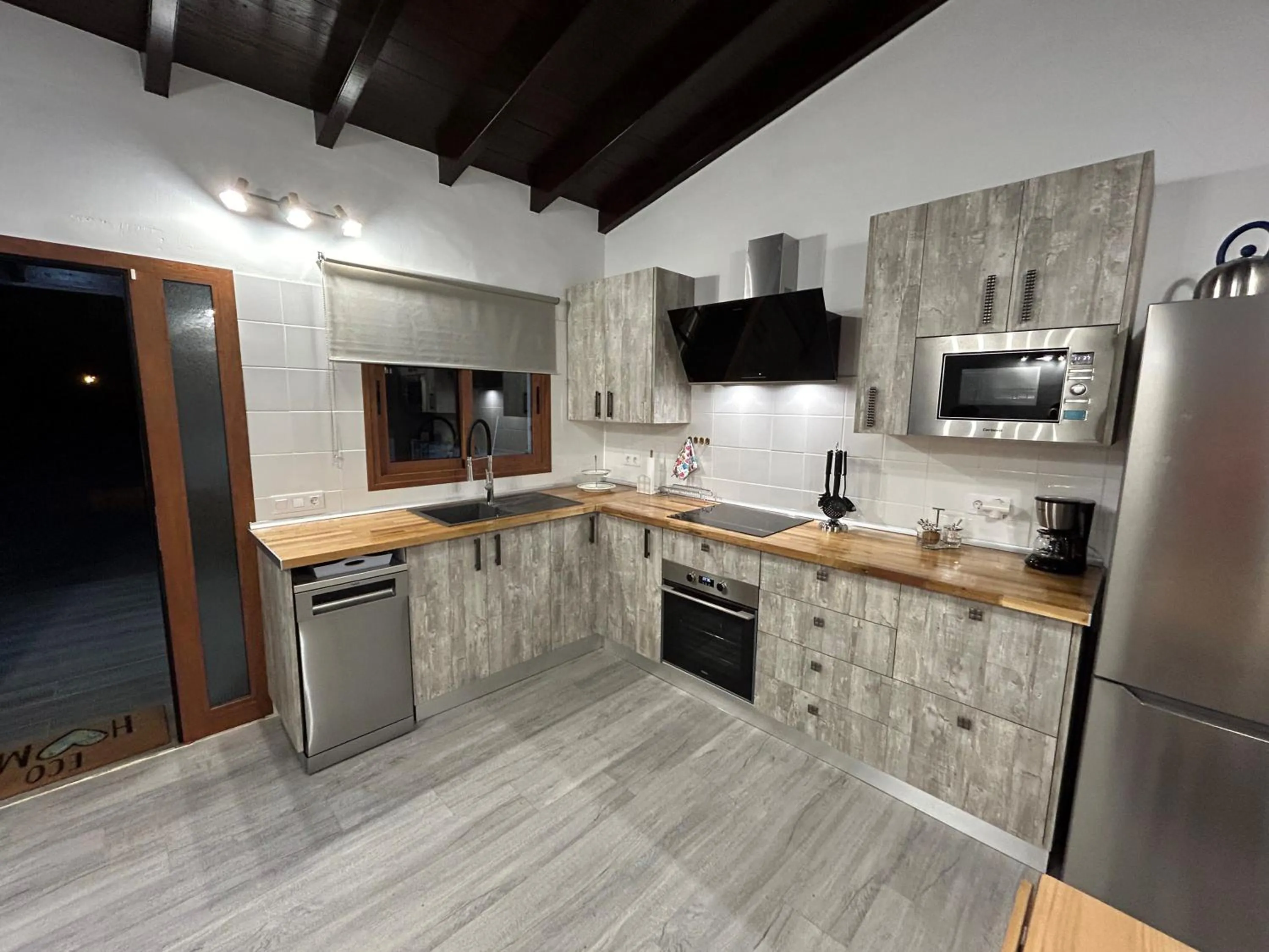 Kitchen or kitchenette in Hotel Rural Restaurante Mahoh