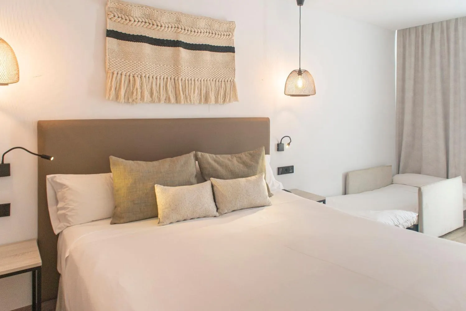 Photo of the whole room, Bed in Hotel Sa Clau by Mambo