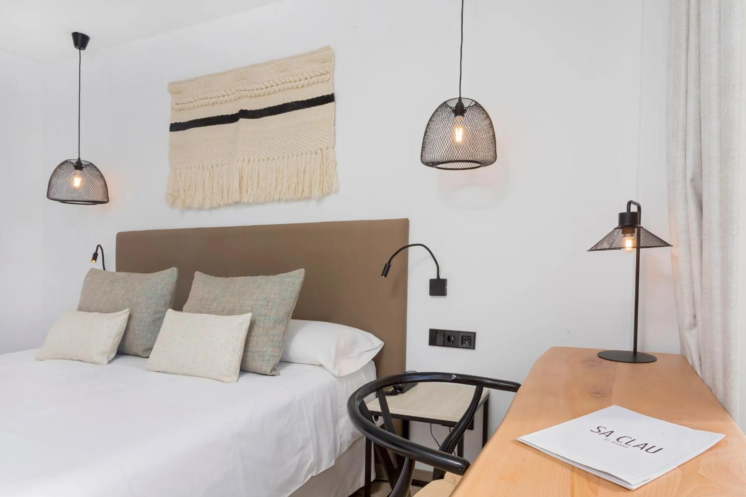 Bedroom, Bed in Hotel Sa Clau by Mambo