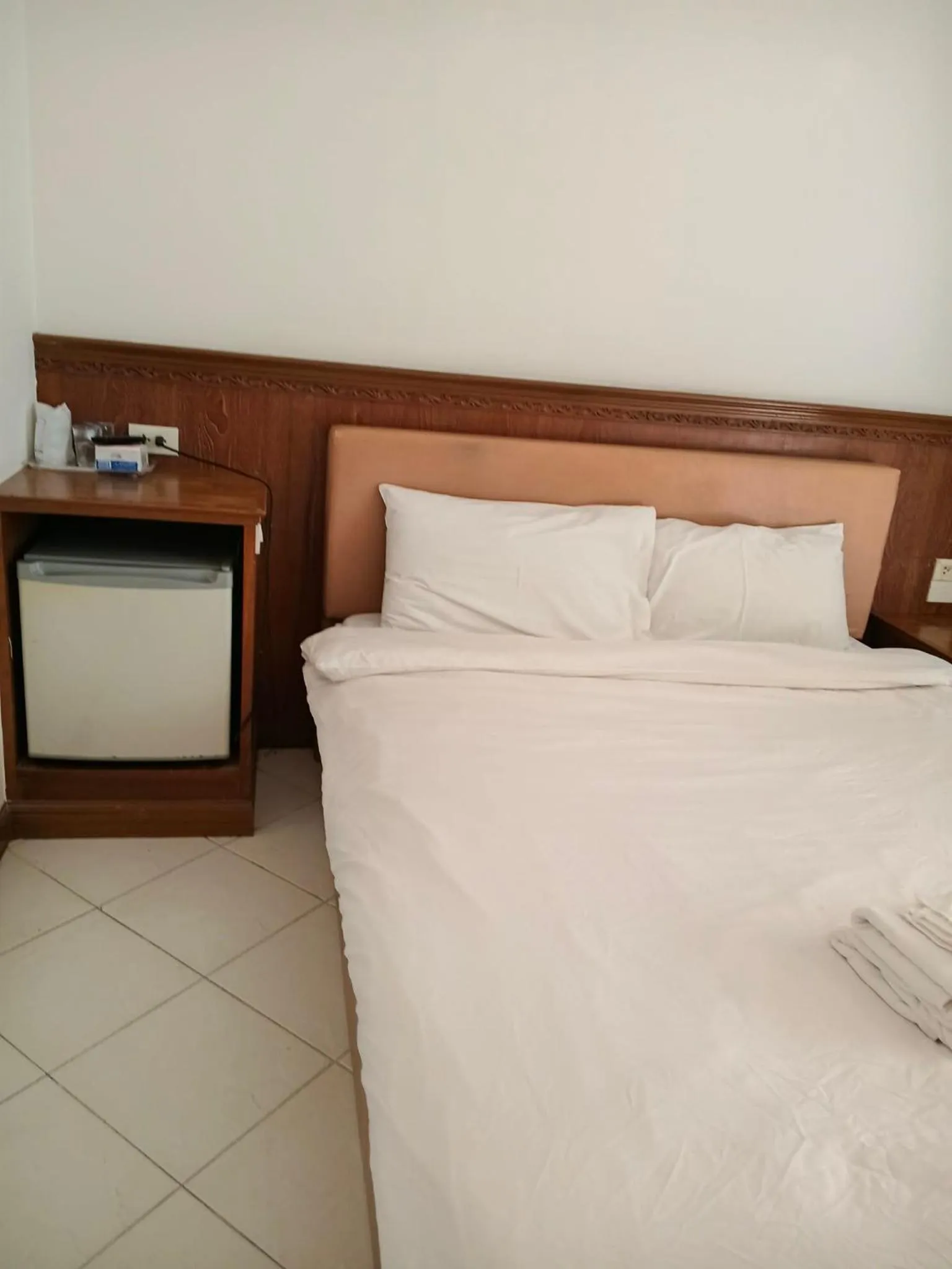 Photo of the whole room, Bed in Blue Horizon