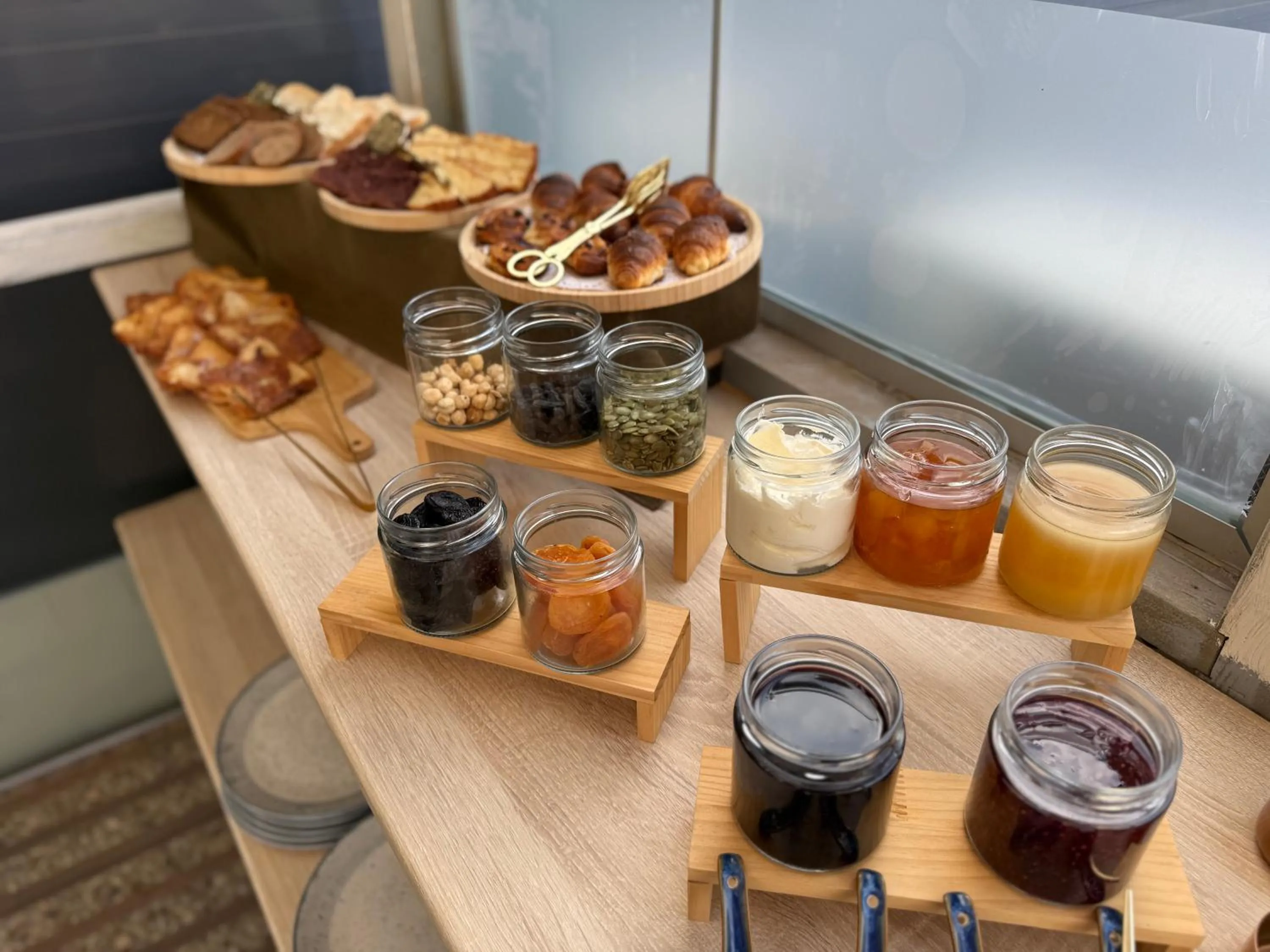 Breakfast in Acord Hotel & Balcony