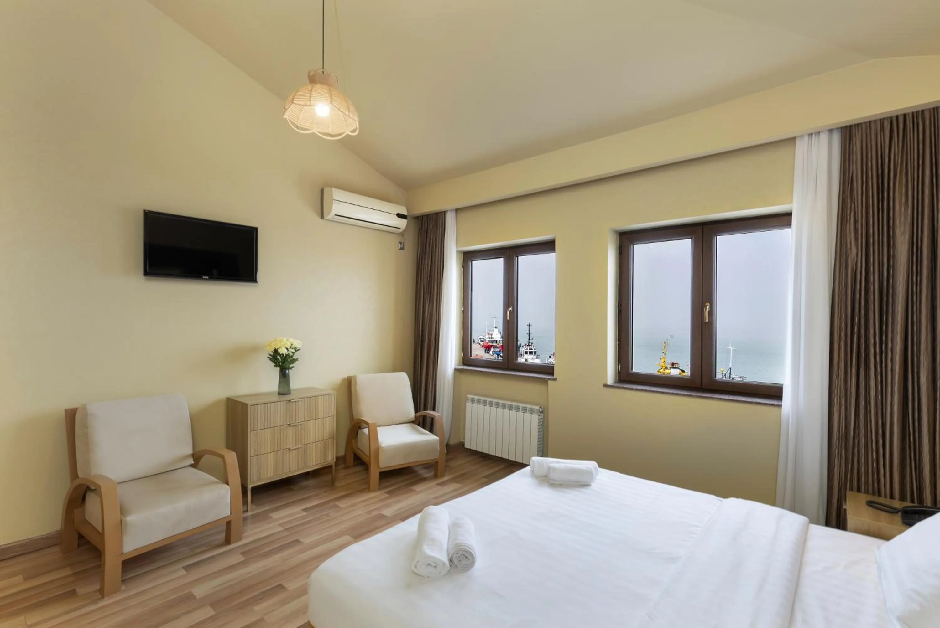 Bed in Acord Hotel & Balcony