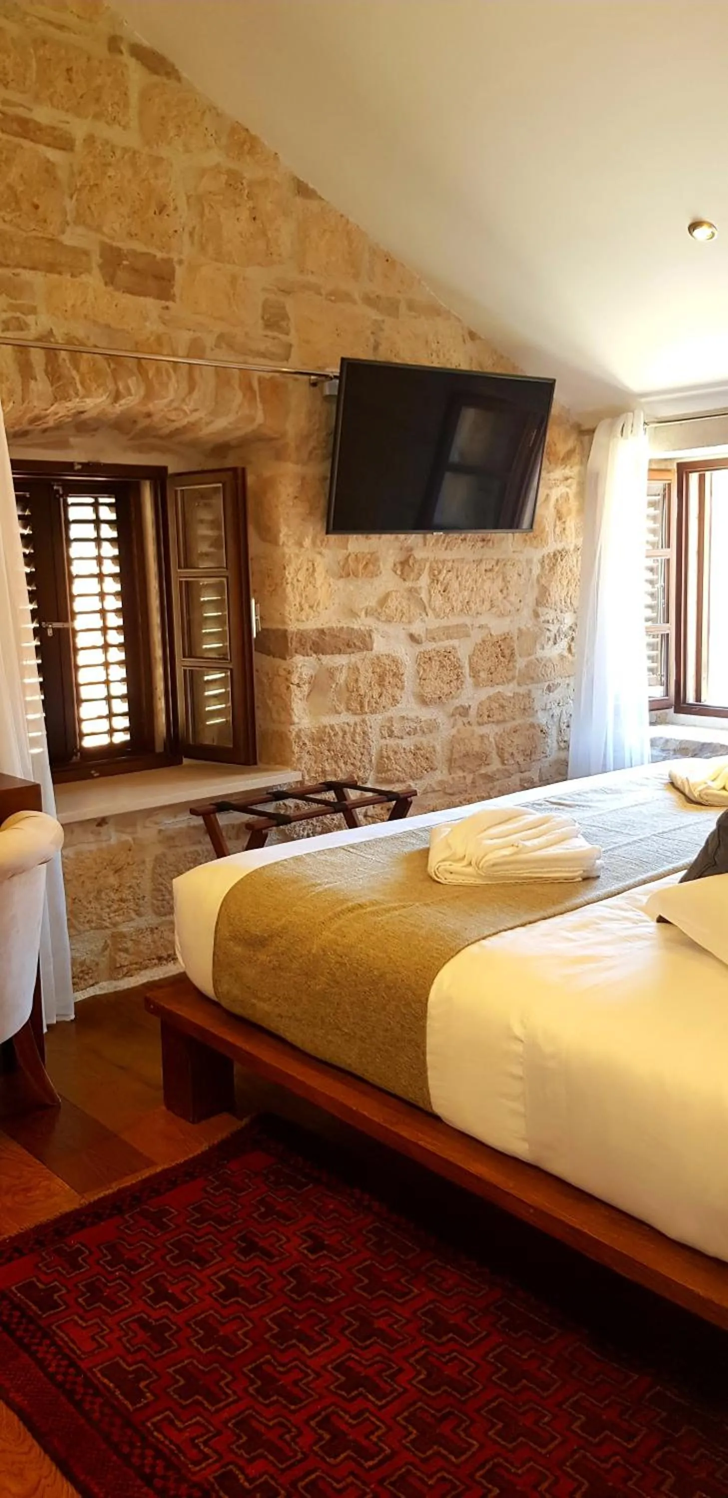 Photo of the whole room, Bed in San Teodoro