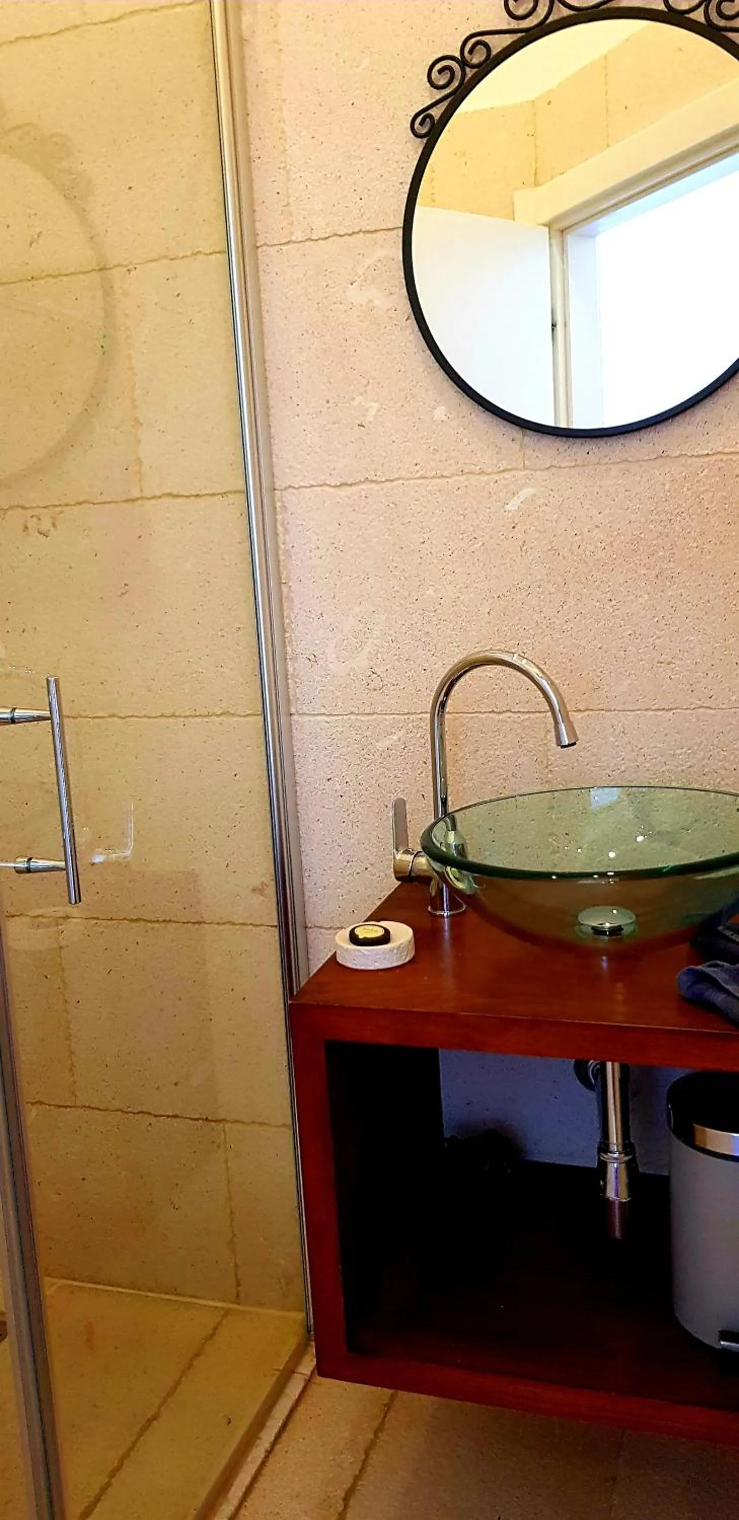 Bathroom in San Teodoro