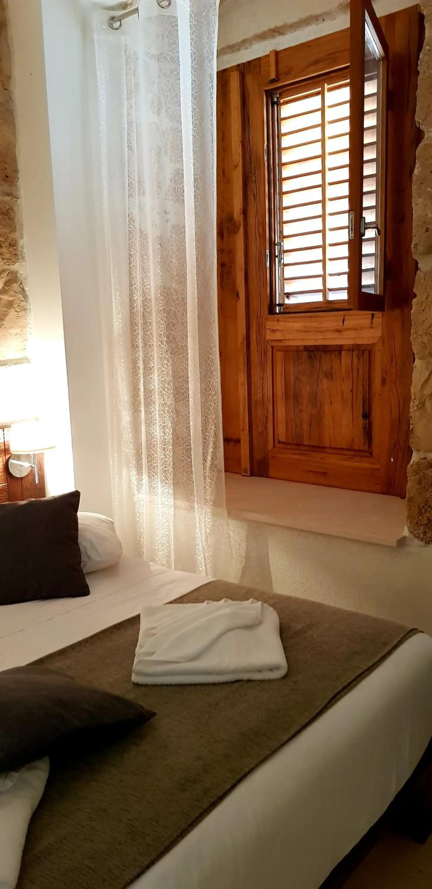 Photo of the whole room, Bed in San Teodoro