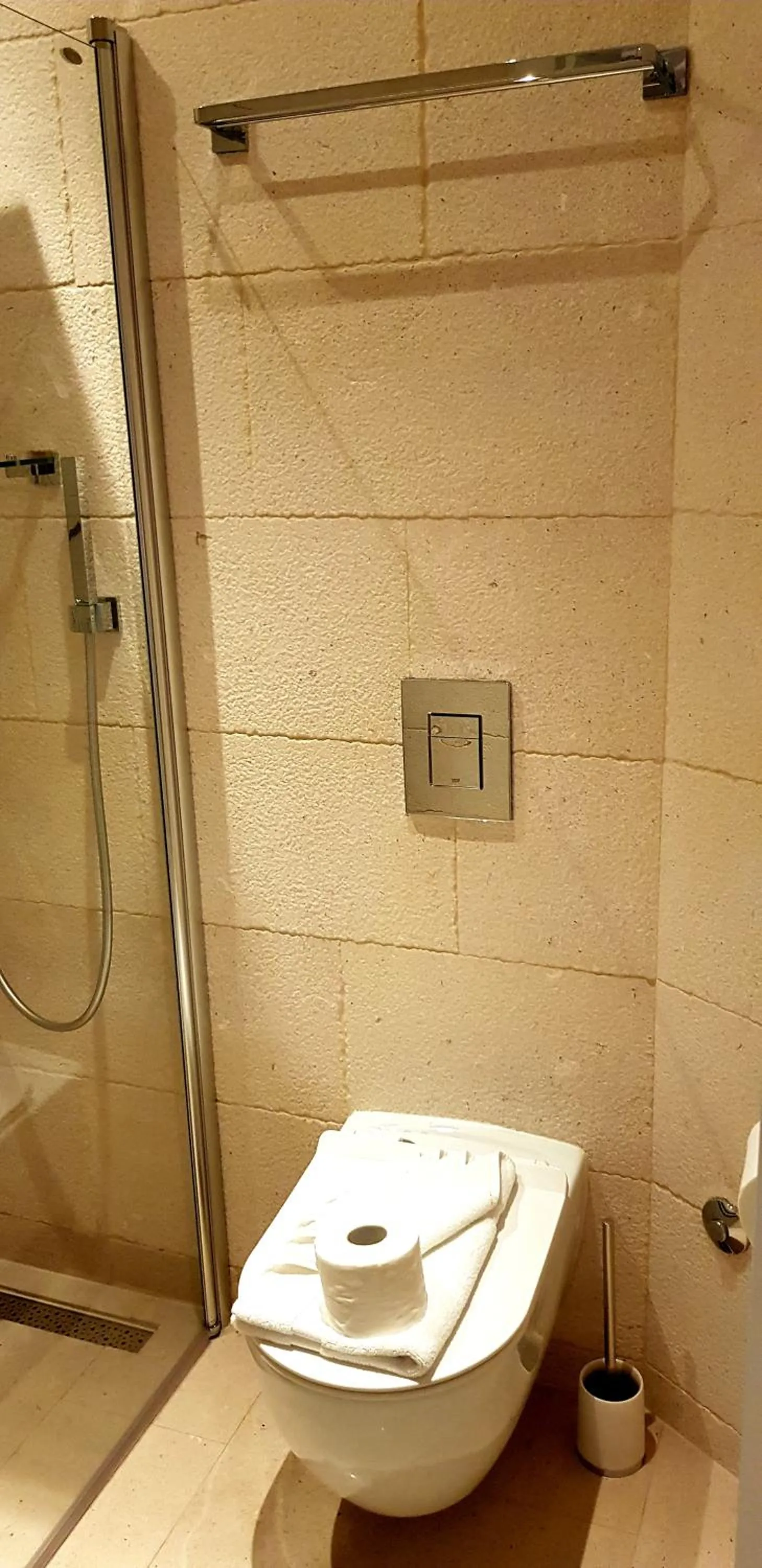 Bathroom in San Teodoro