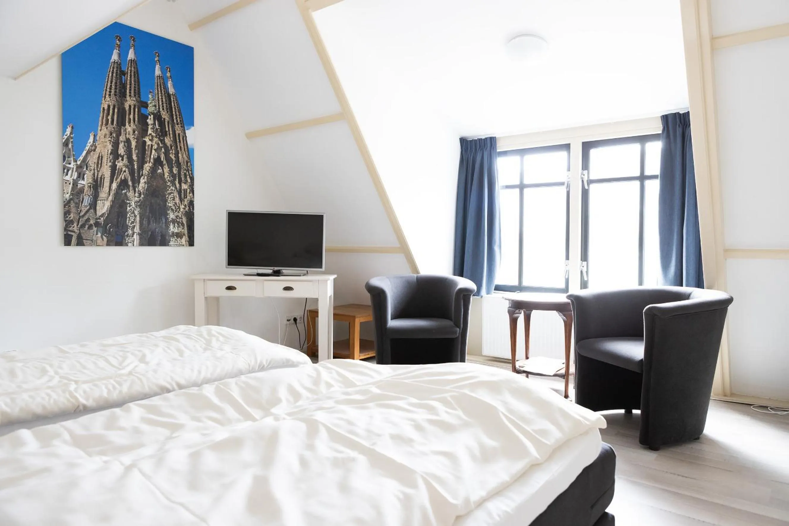 Photo of the whole room, Bed in La Casita bed and breakfast