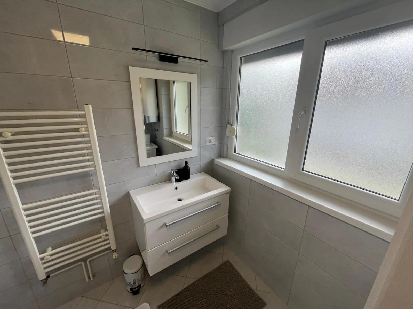 Bathroom, Bed in Eva Luxury Rooms & Apartments