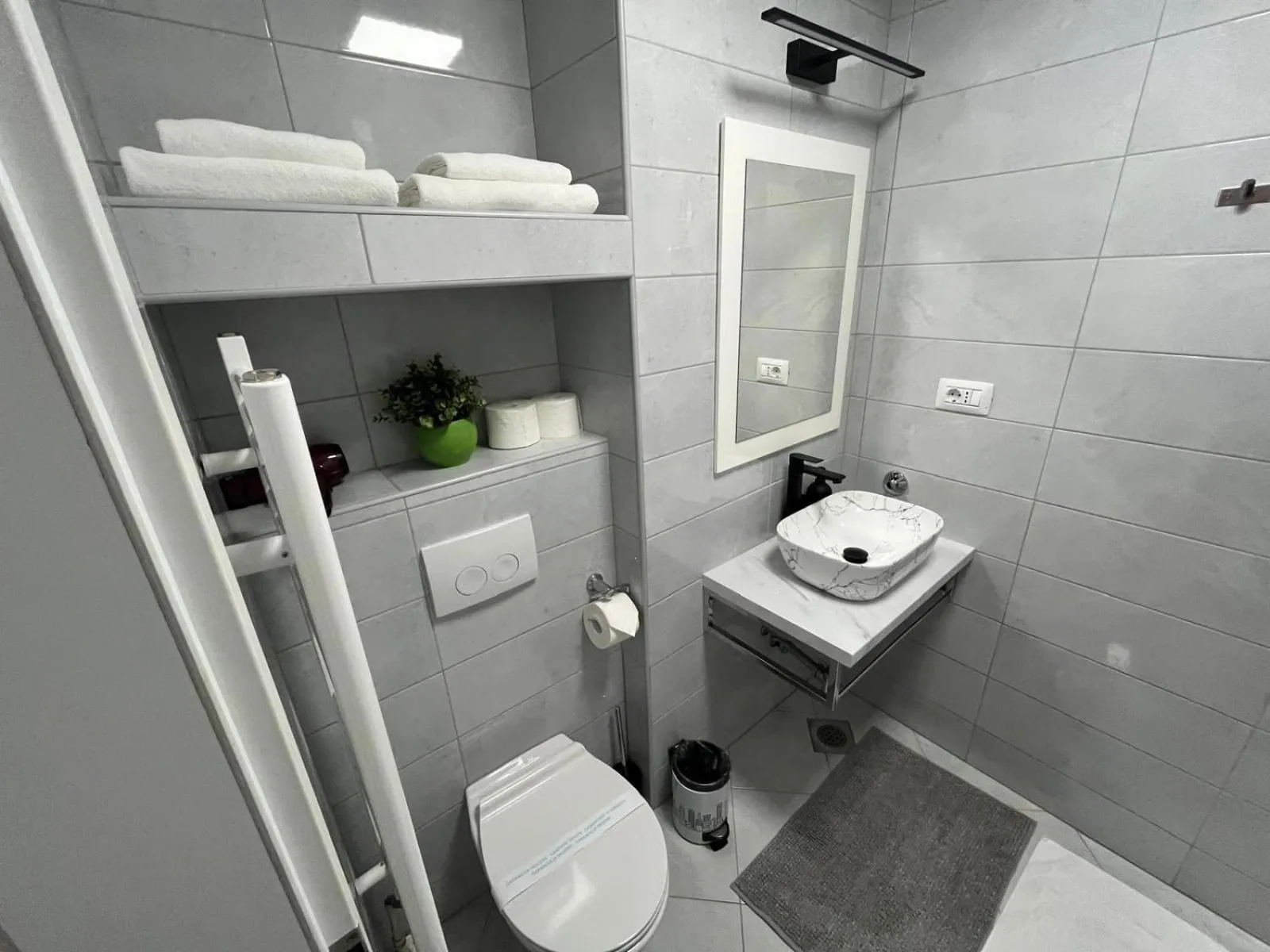 Bathroom in Eva Luxury Rooms & Apartments