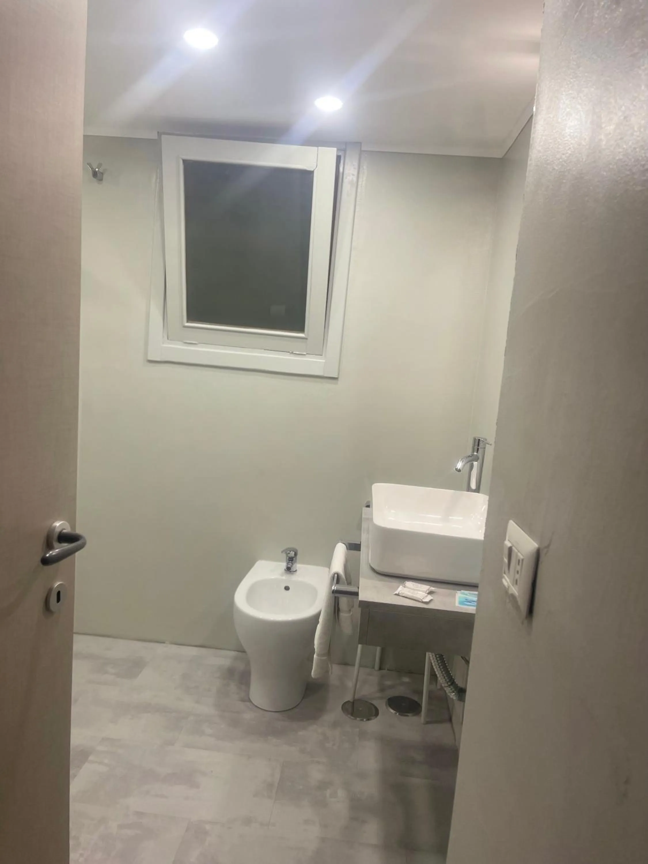 Toilet in B&B Chez Moi