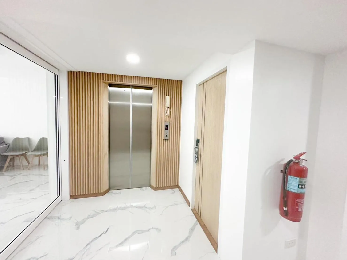 elevator in H-Banaat Hotel