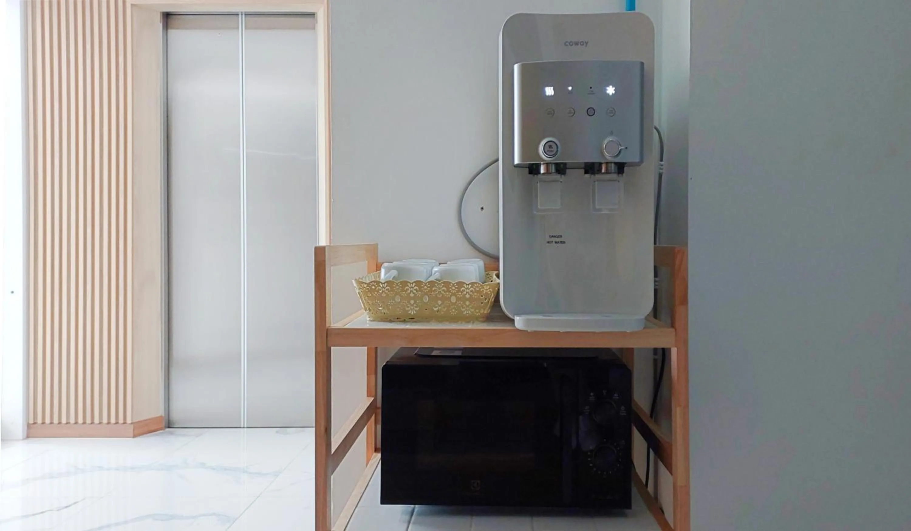 Area and facilities in H-Banaat Hotel near Yanhee Hospital