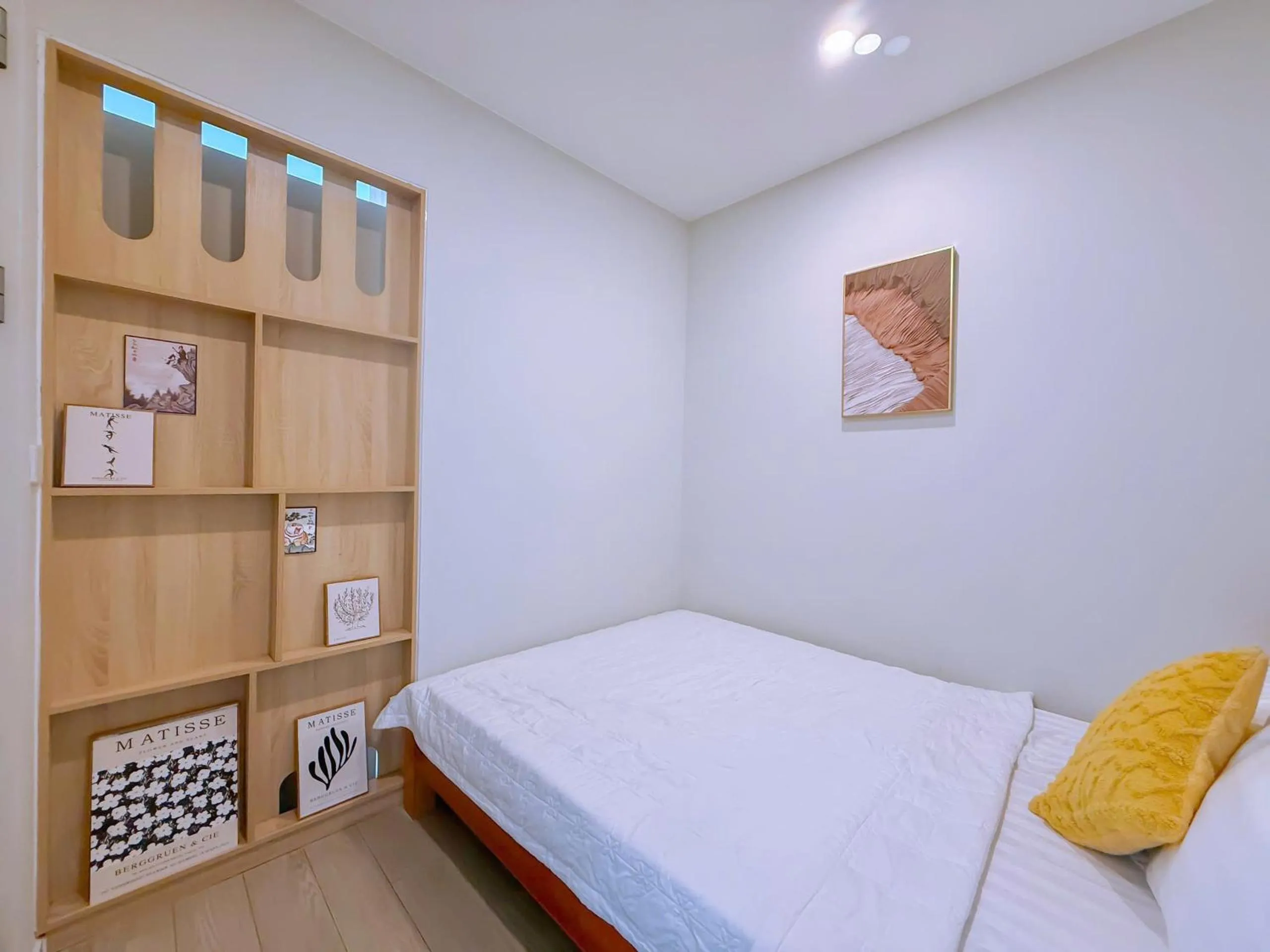 Photo of the whole room, Bed in The Song Vung Tau Apartment