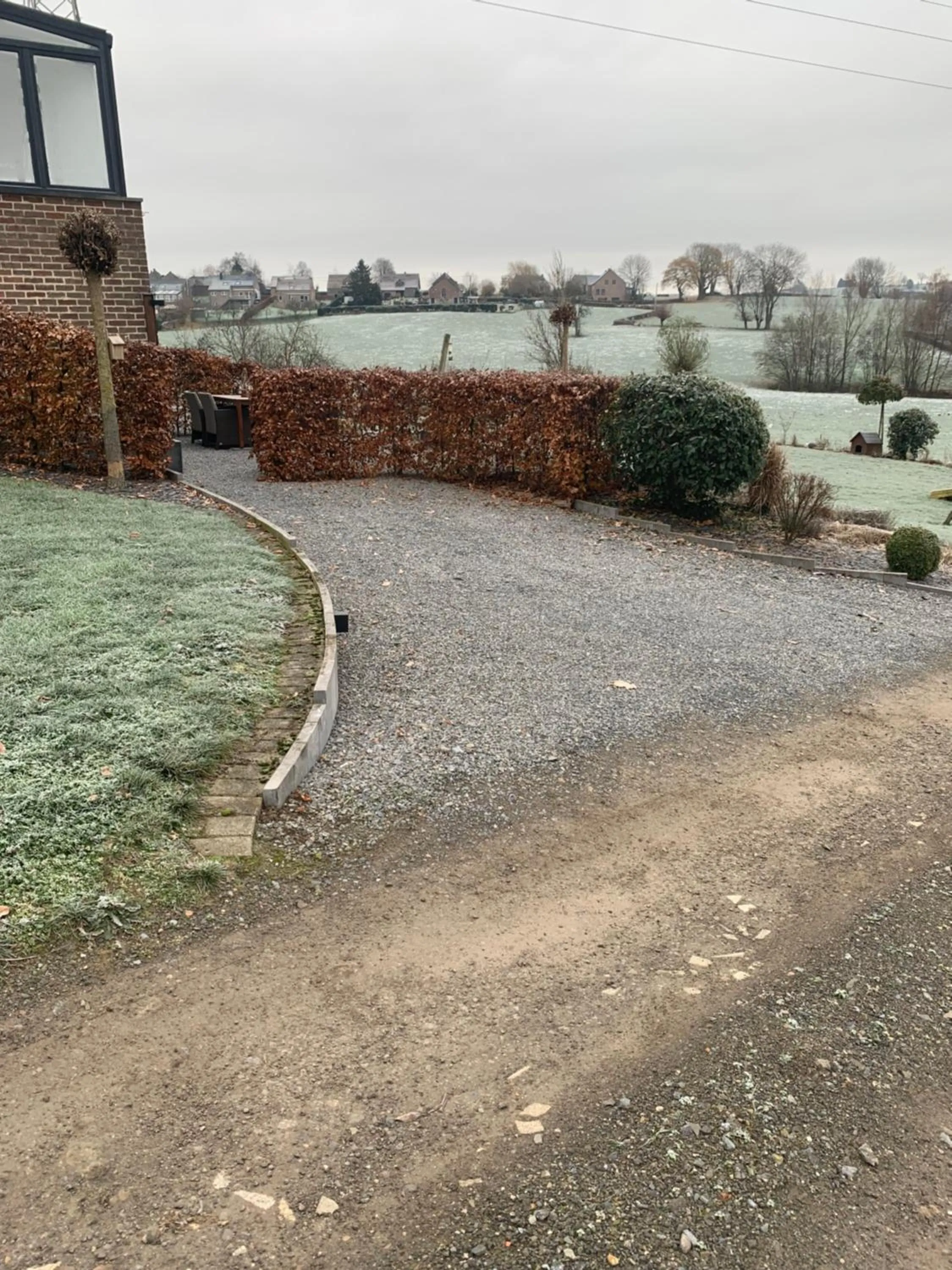 Parking in Country house Au Ballet des Hirondelles