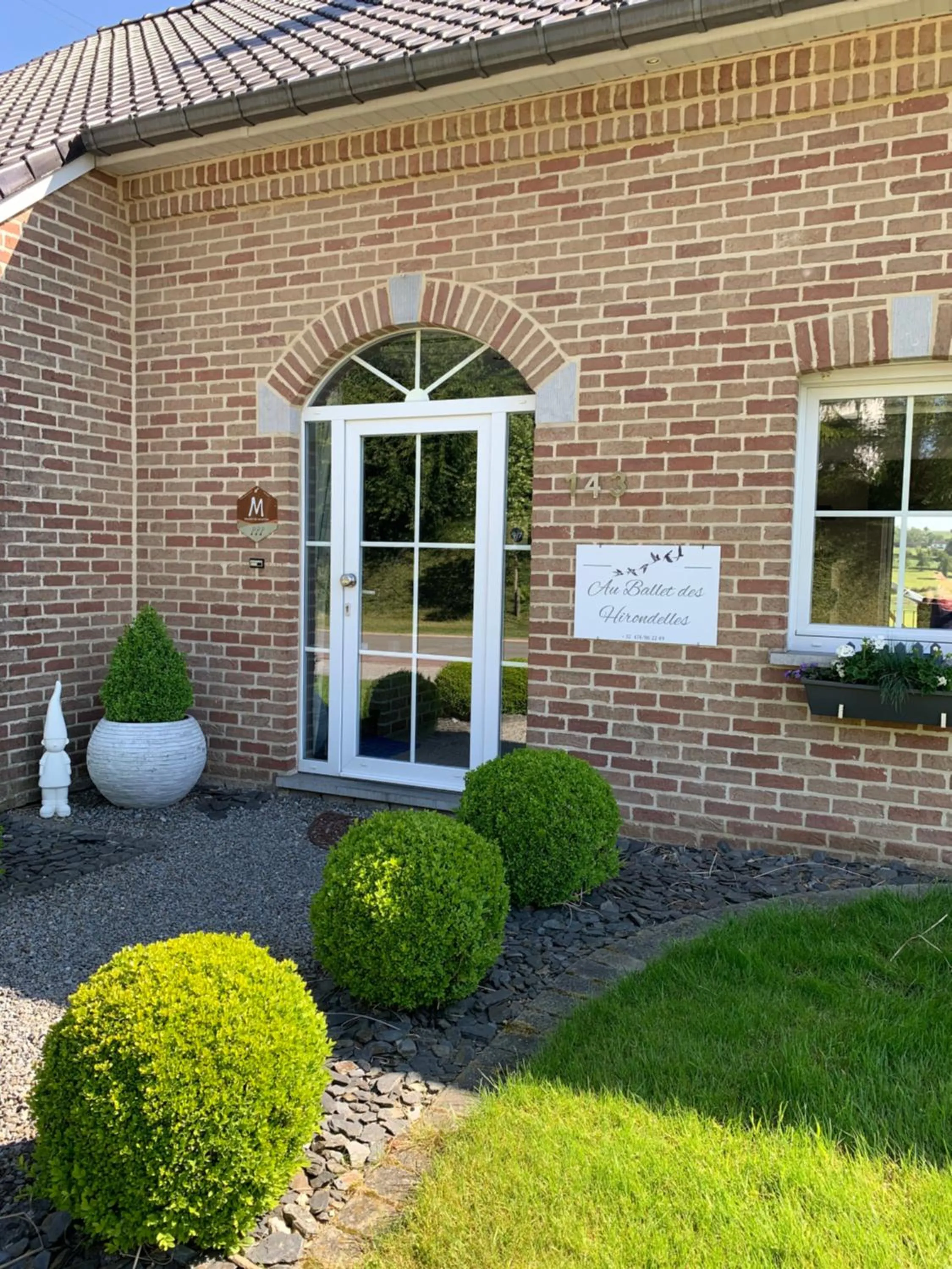 Facade/entrance in Country house Au Ballet des Hirondelles