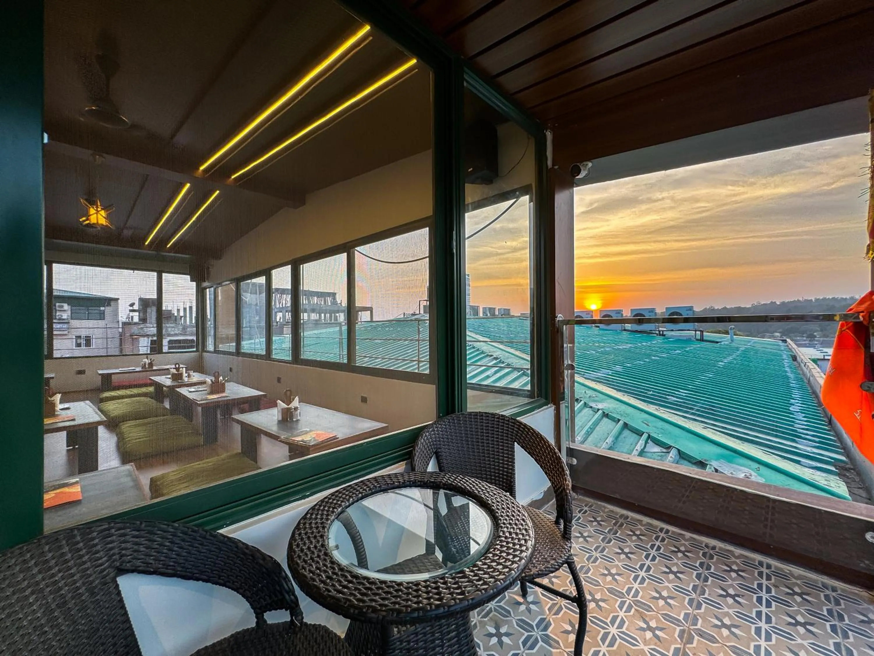 Seating area in Green View by Green Tree Hotels