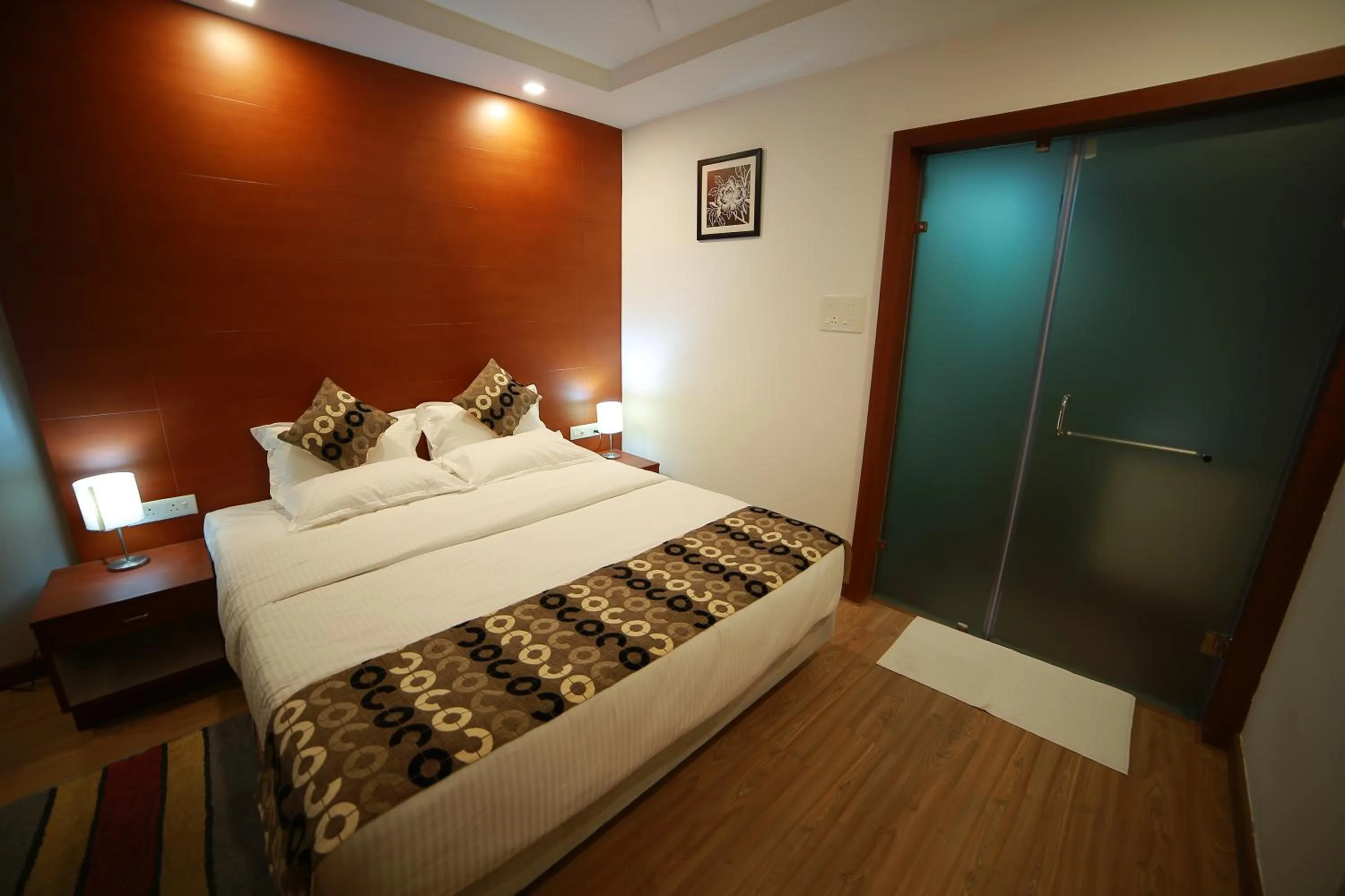 Bedroom, Bed in Hotel Moonlit Regency