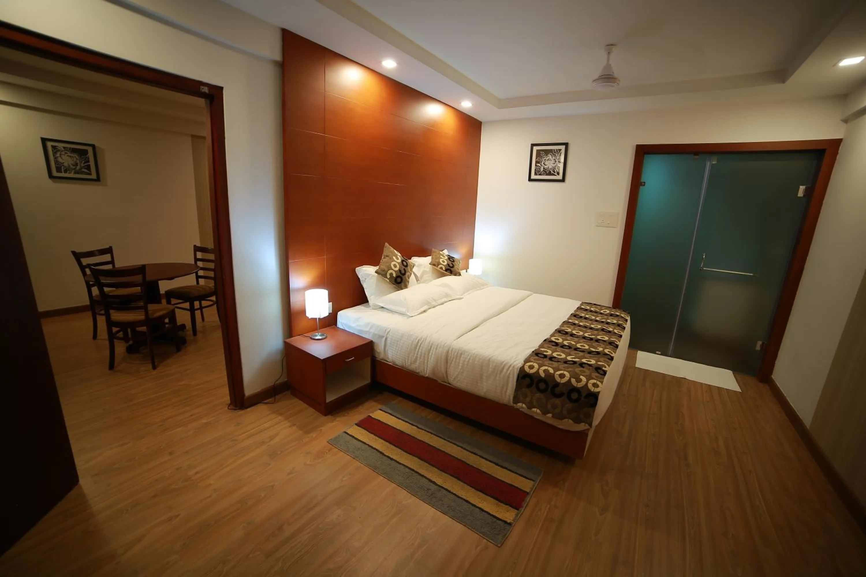 Bedroom, Bed in Hotel Moonlit Regency