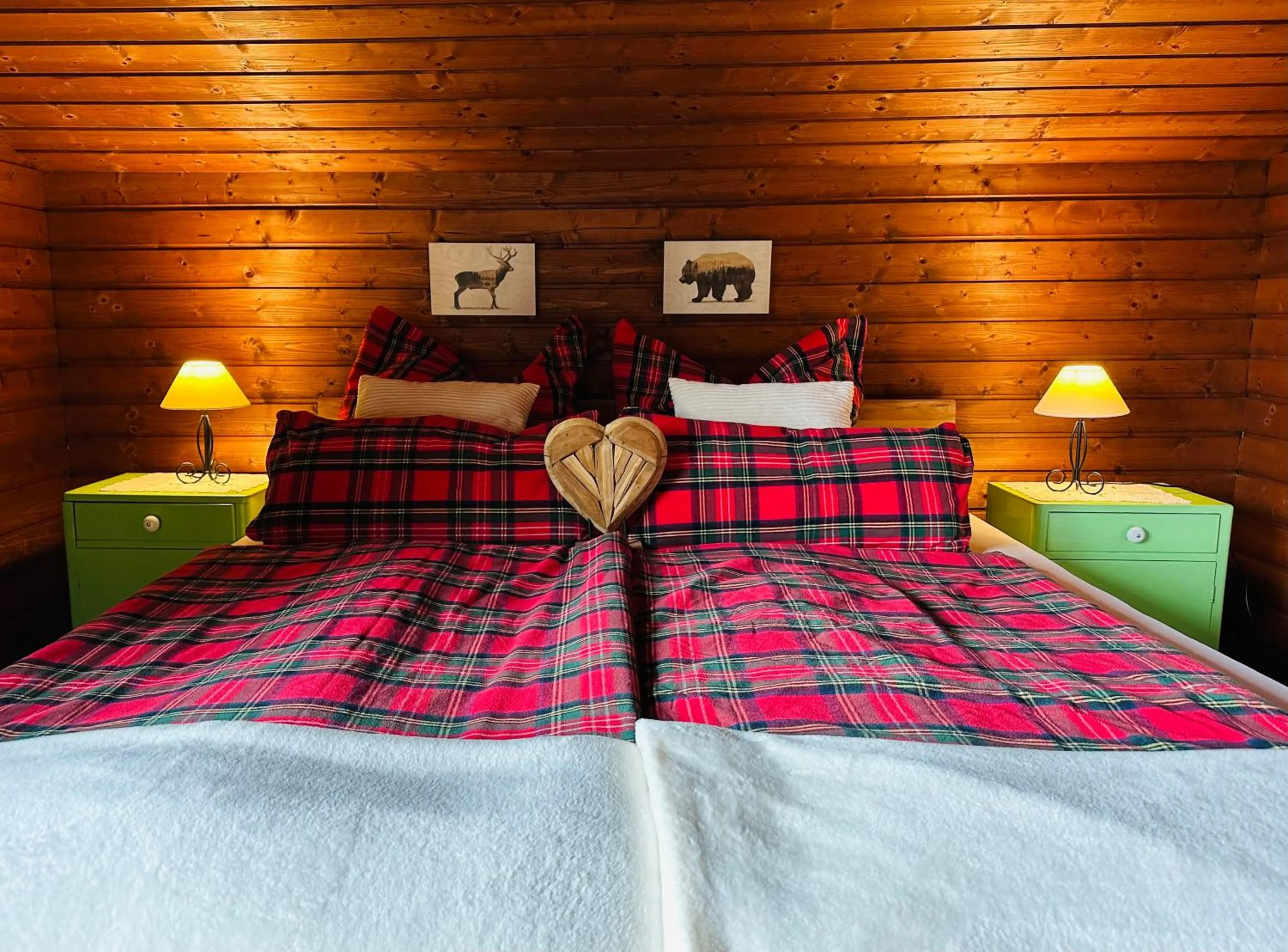 Bed in Knusperhäuschen