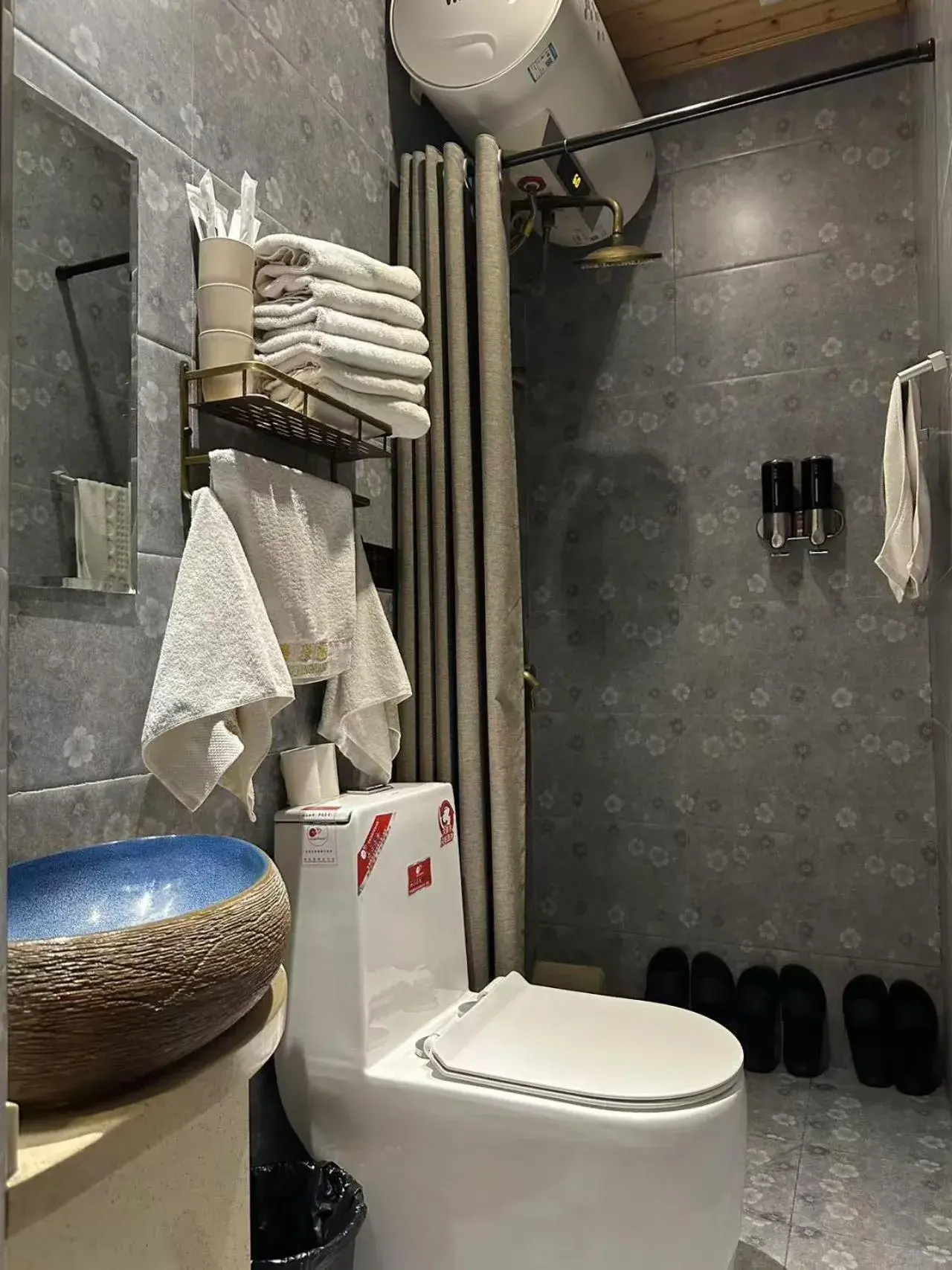 Kang-Bed Room in Pingyao HongJingYuanGuesthouse Kang-Bed Room in Pingyao HongJingYuanGuesthouse