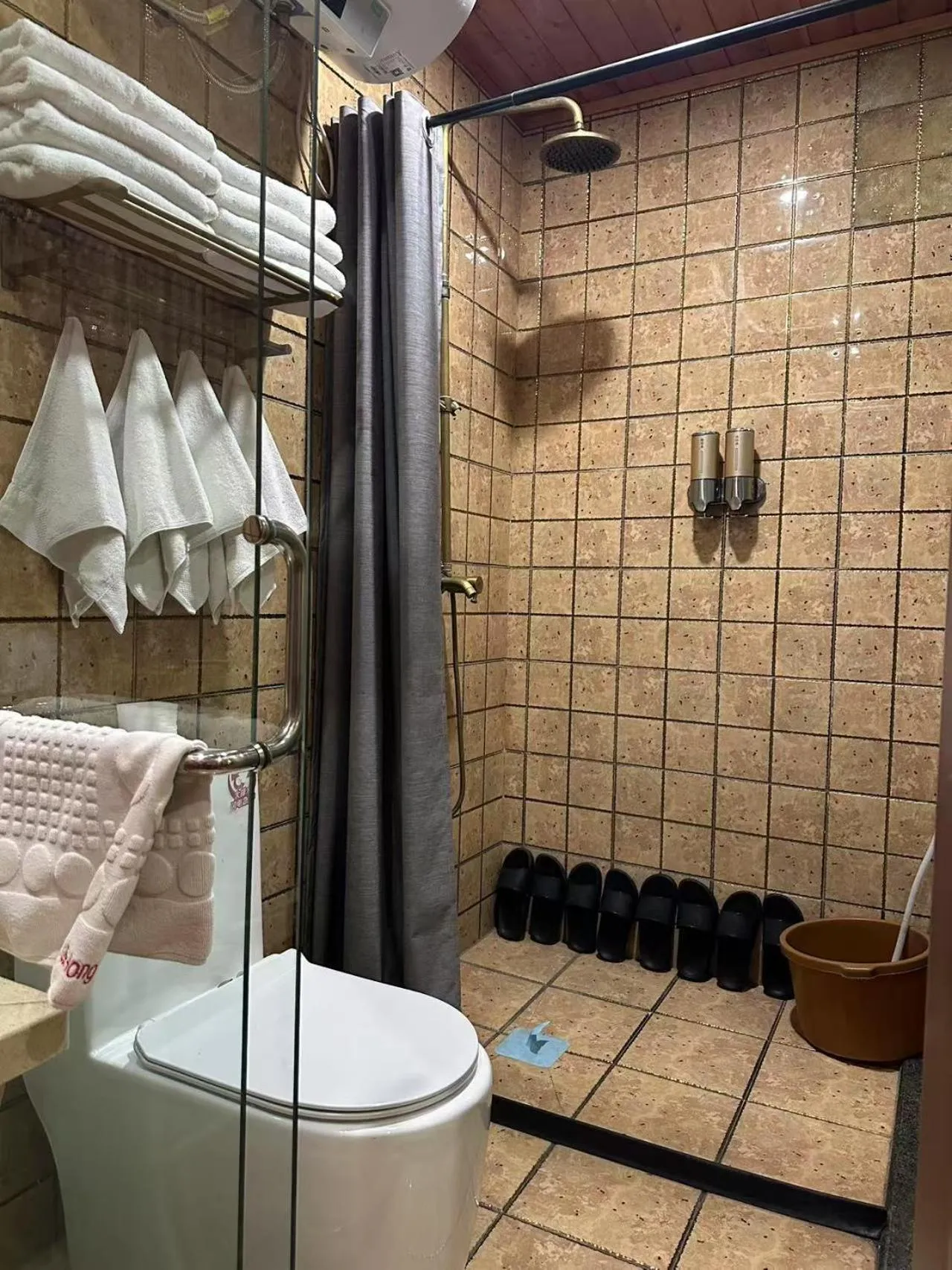 Pingyao HongJingYuanGuesthouse