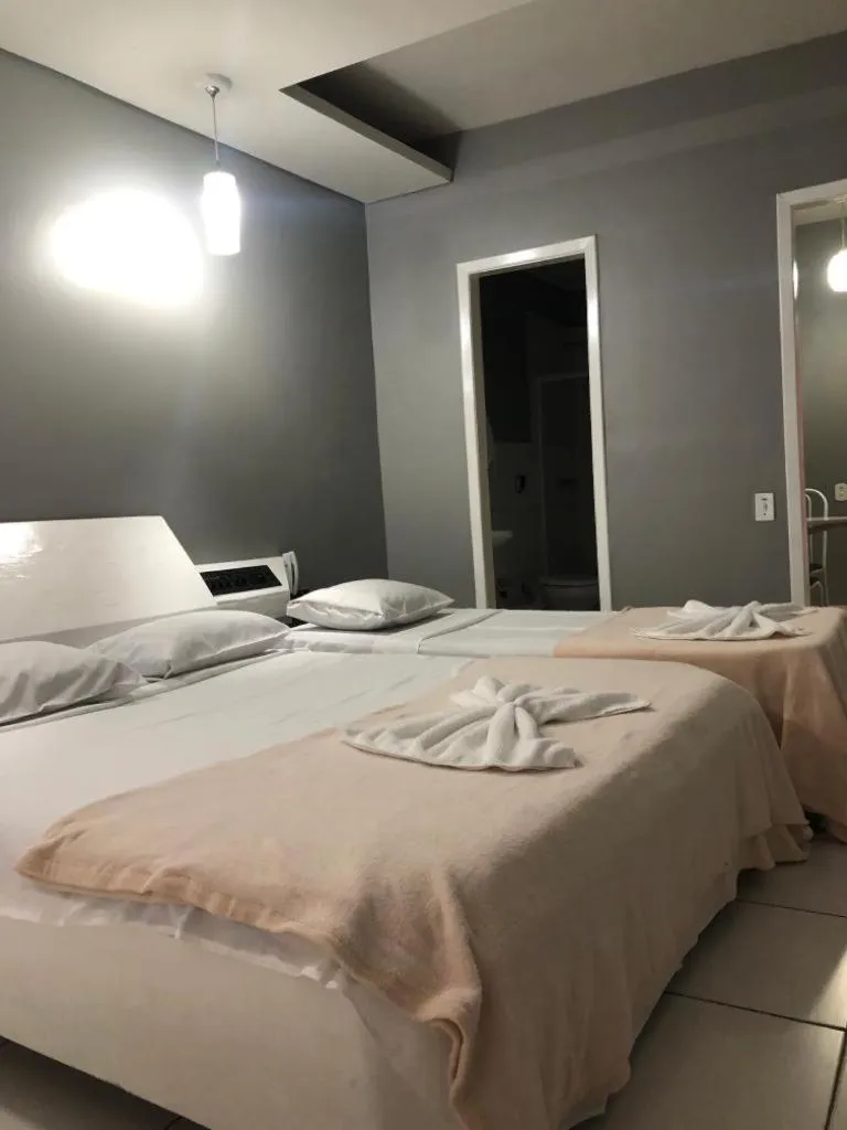 Bed in Hotel Avenida