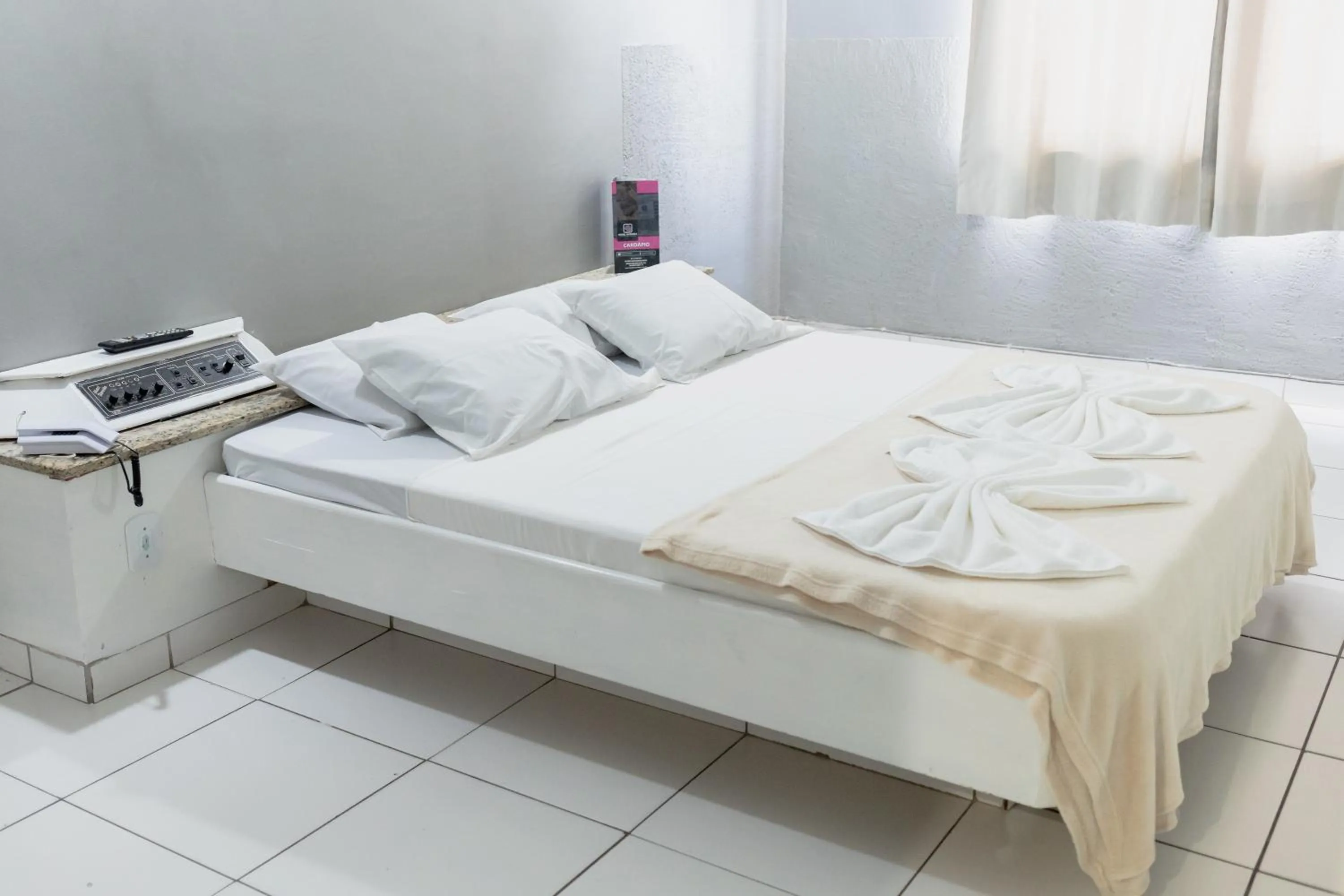 Bed in Hotel Avenida