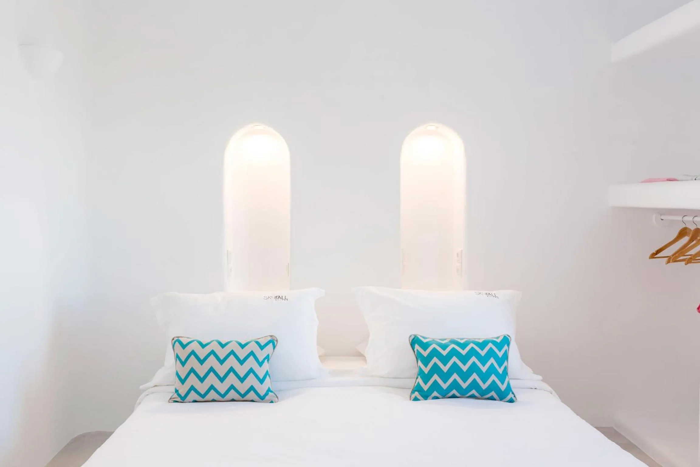 Bedroom, Bed in Skyfall Suites - Adults Only