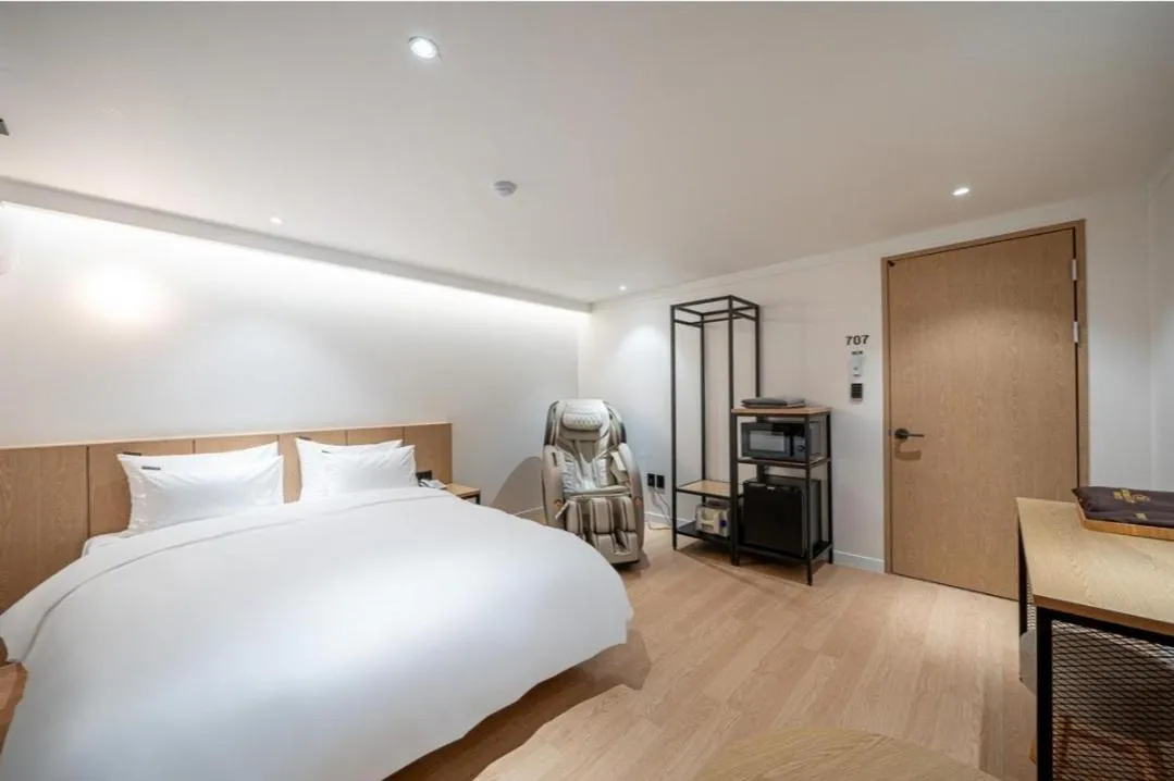 Bed in Brown Dot Hotel South Gumi