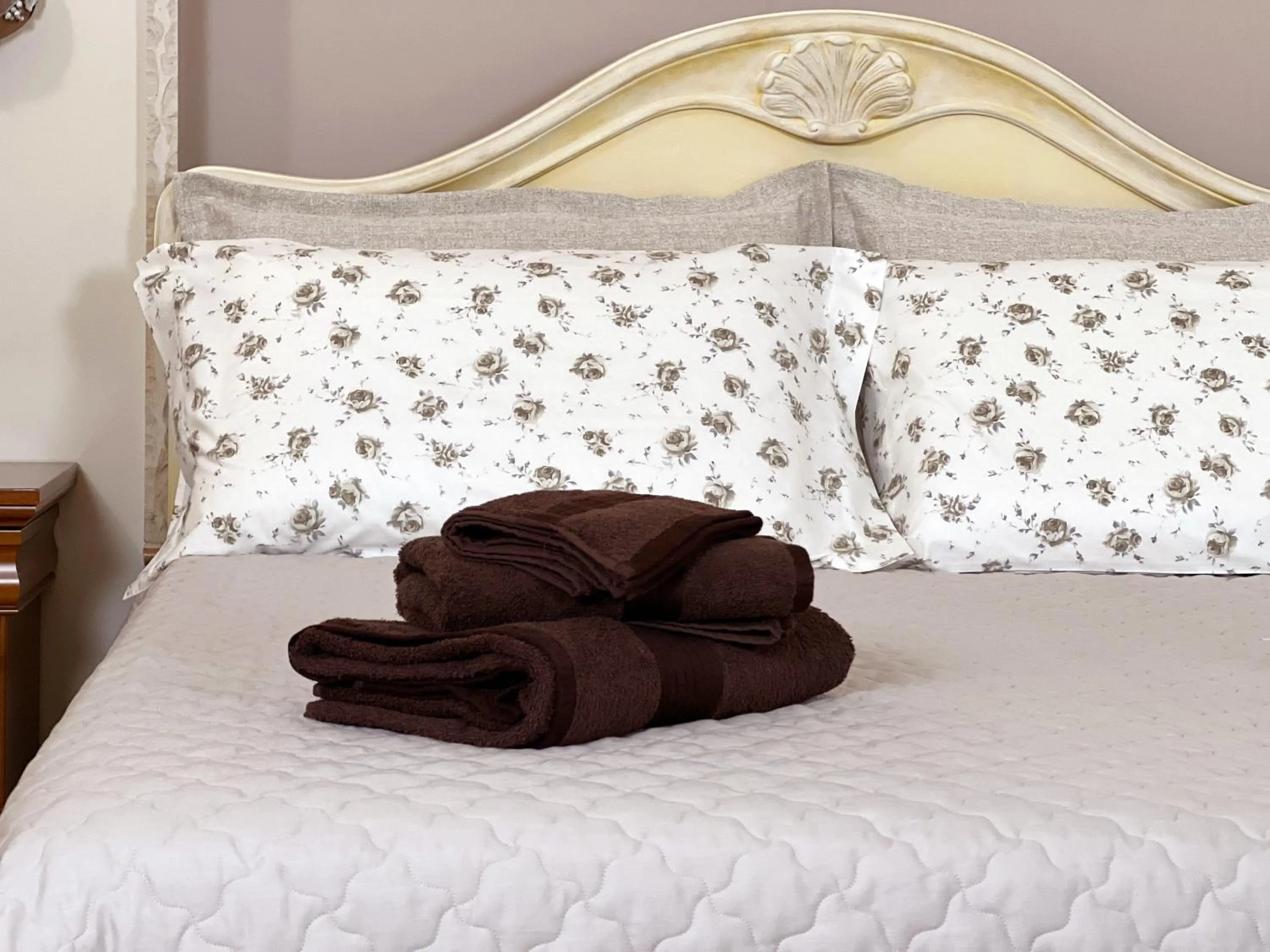 Bed in La Maison One B&B